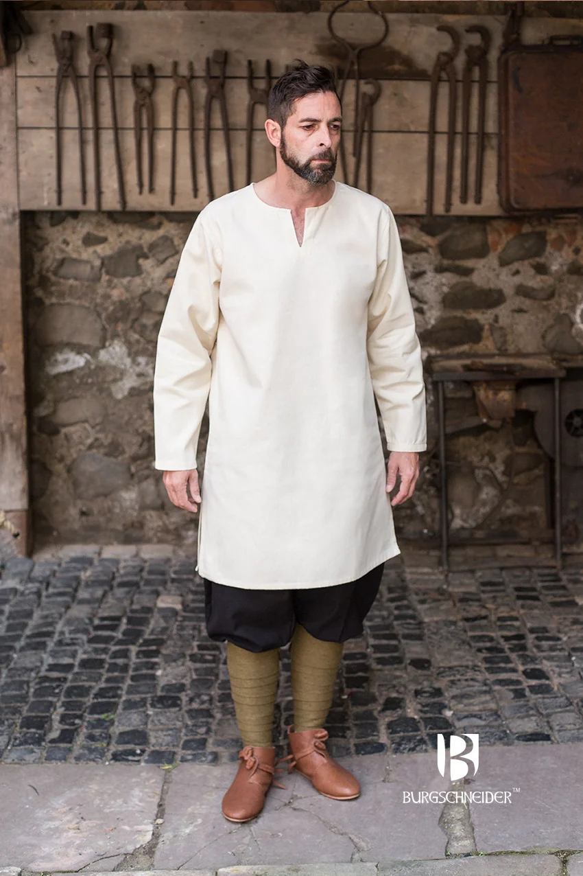 Under Tunic Leif - Image 10