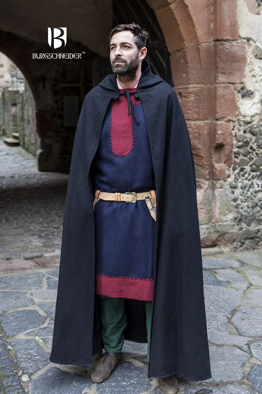 Wool Hooded Cloak Hibernus