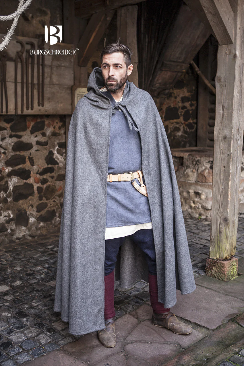 Wool Hooded Cloak Hibernus - Image 7