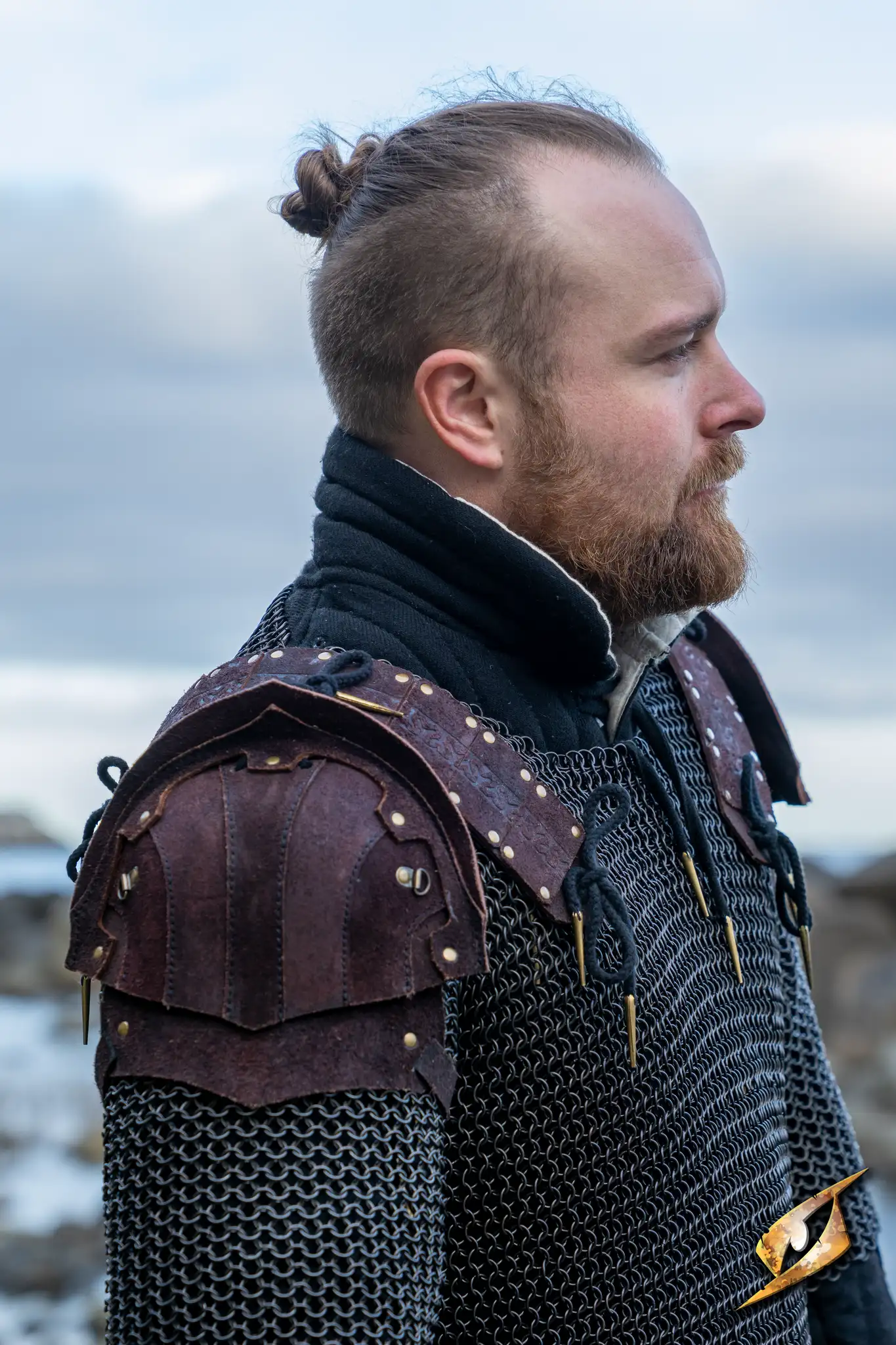 Woodsman Suede Shoulder Armour - Image 17