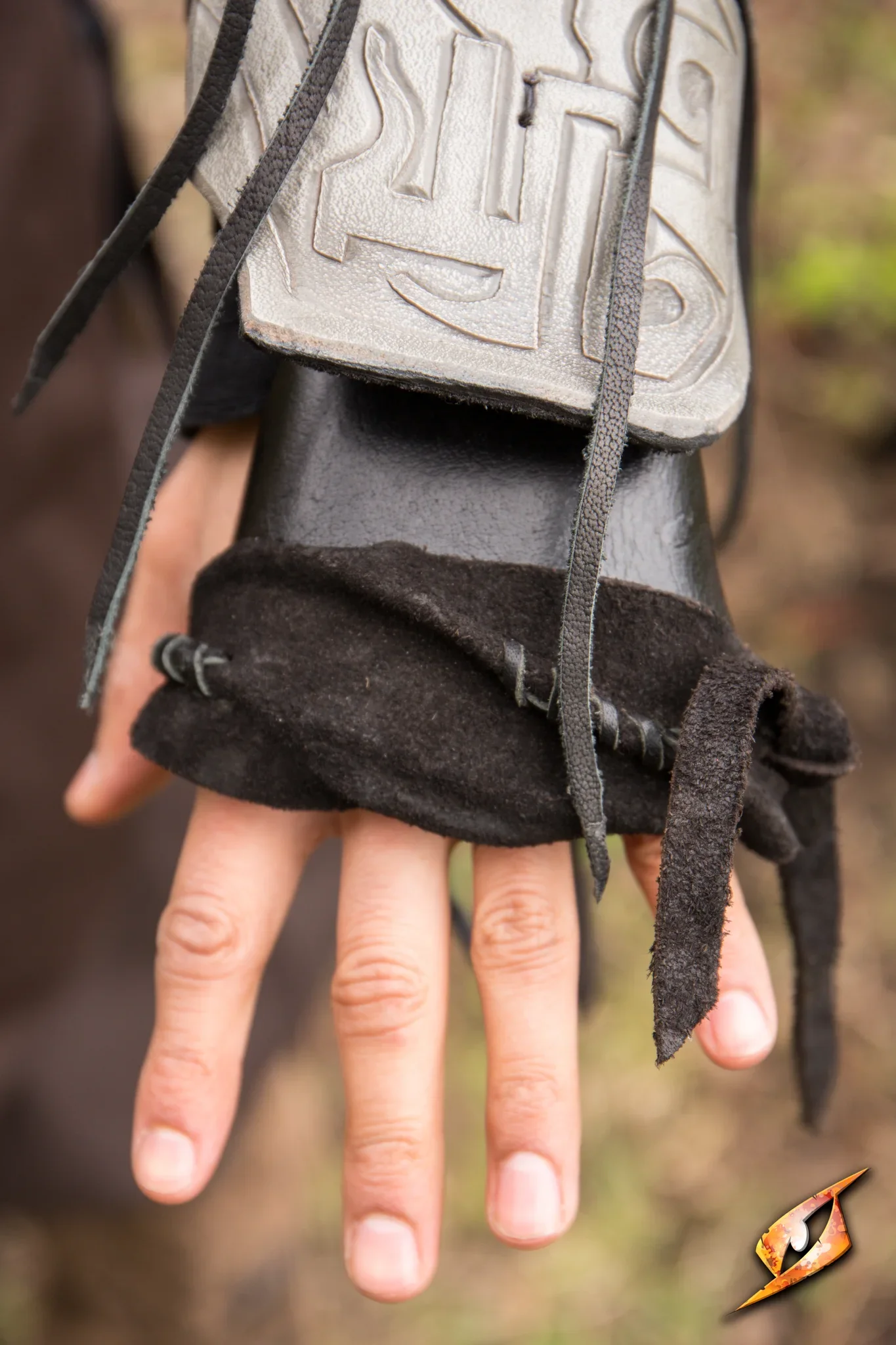 Bone Bracer - Image 11