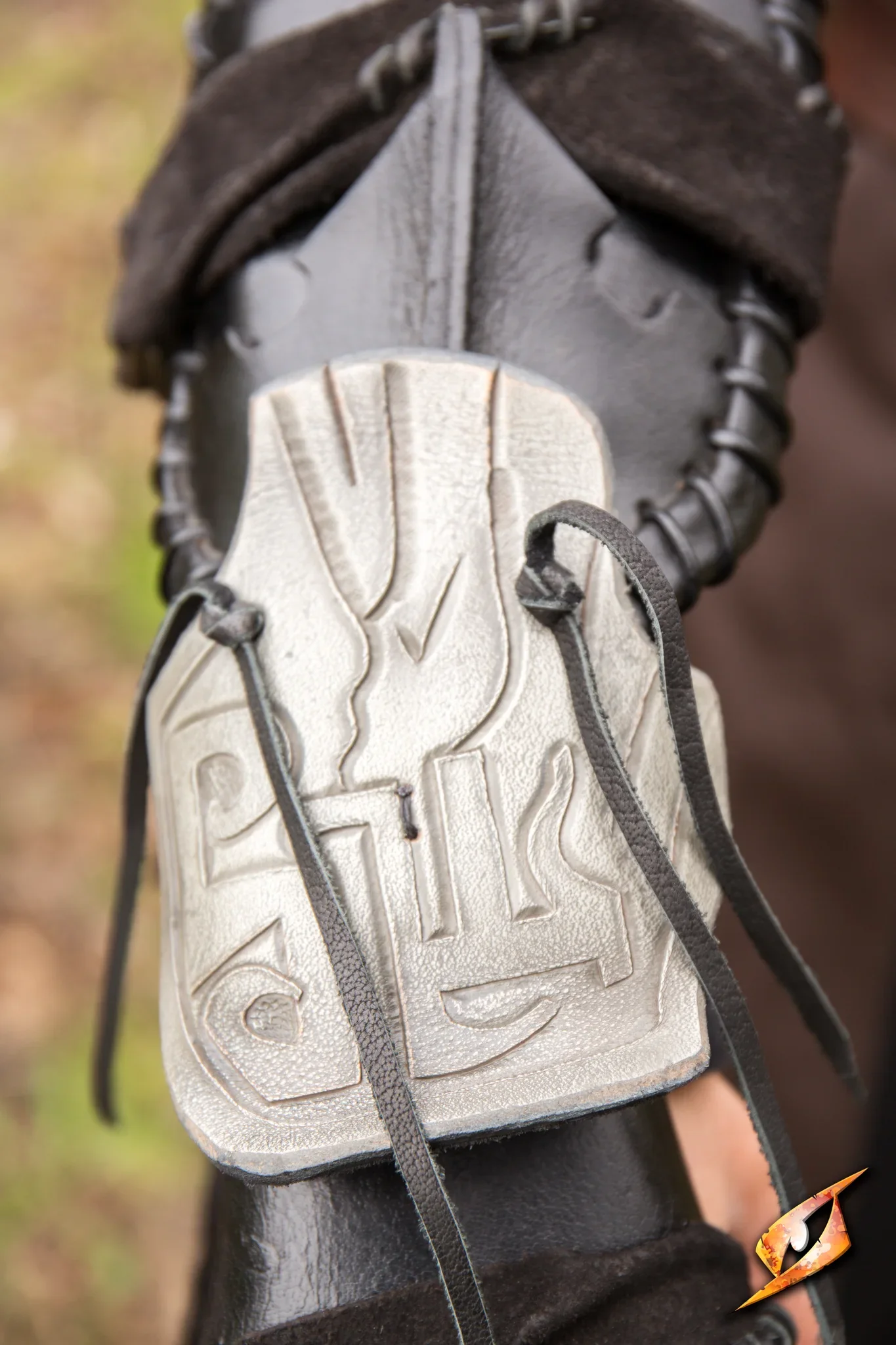 Bone Bracer - Image 4