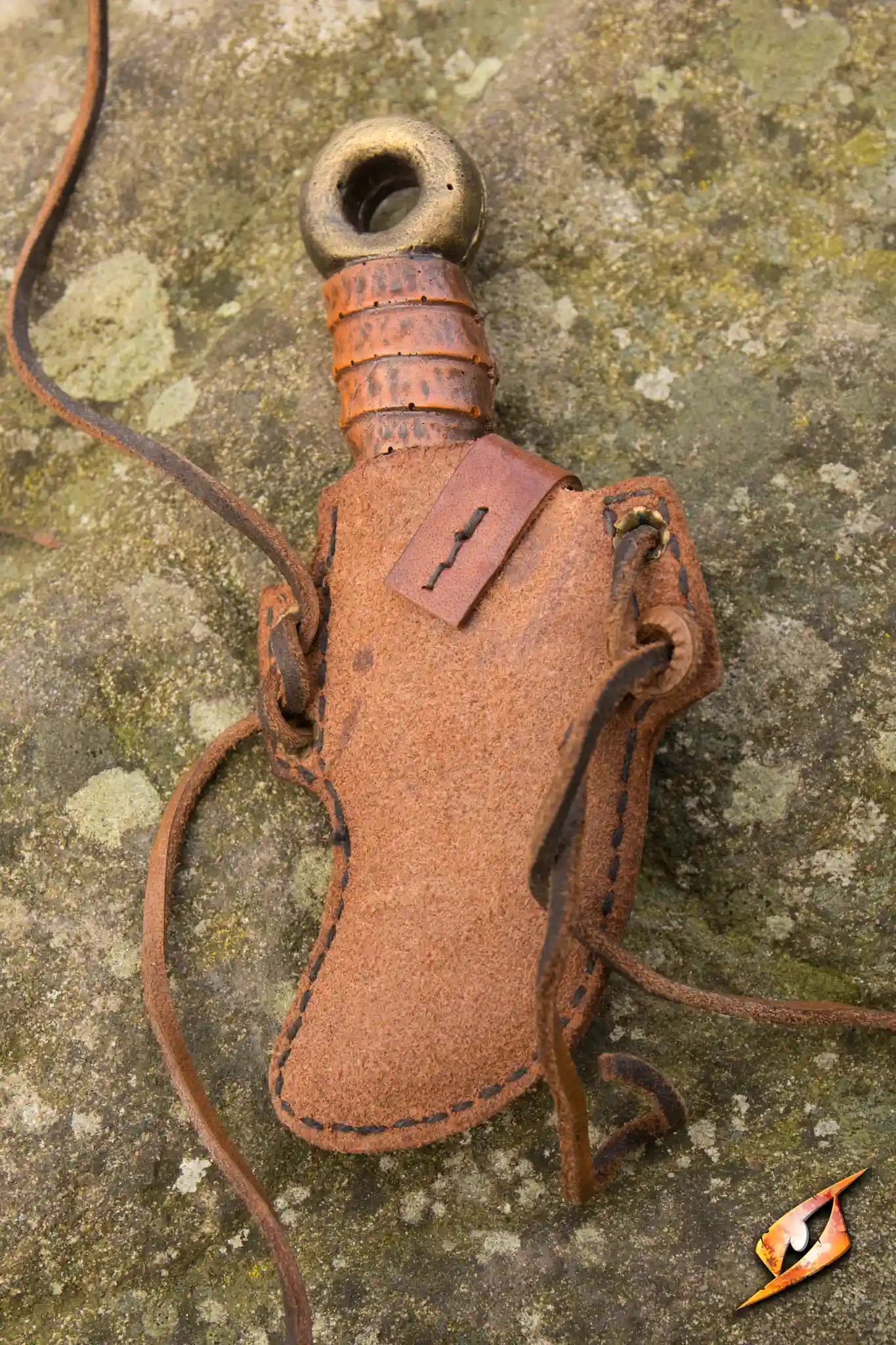 Skinner Knife & Holder - Image 11