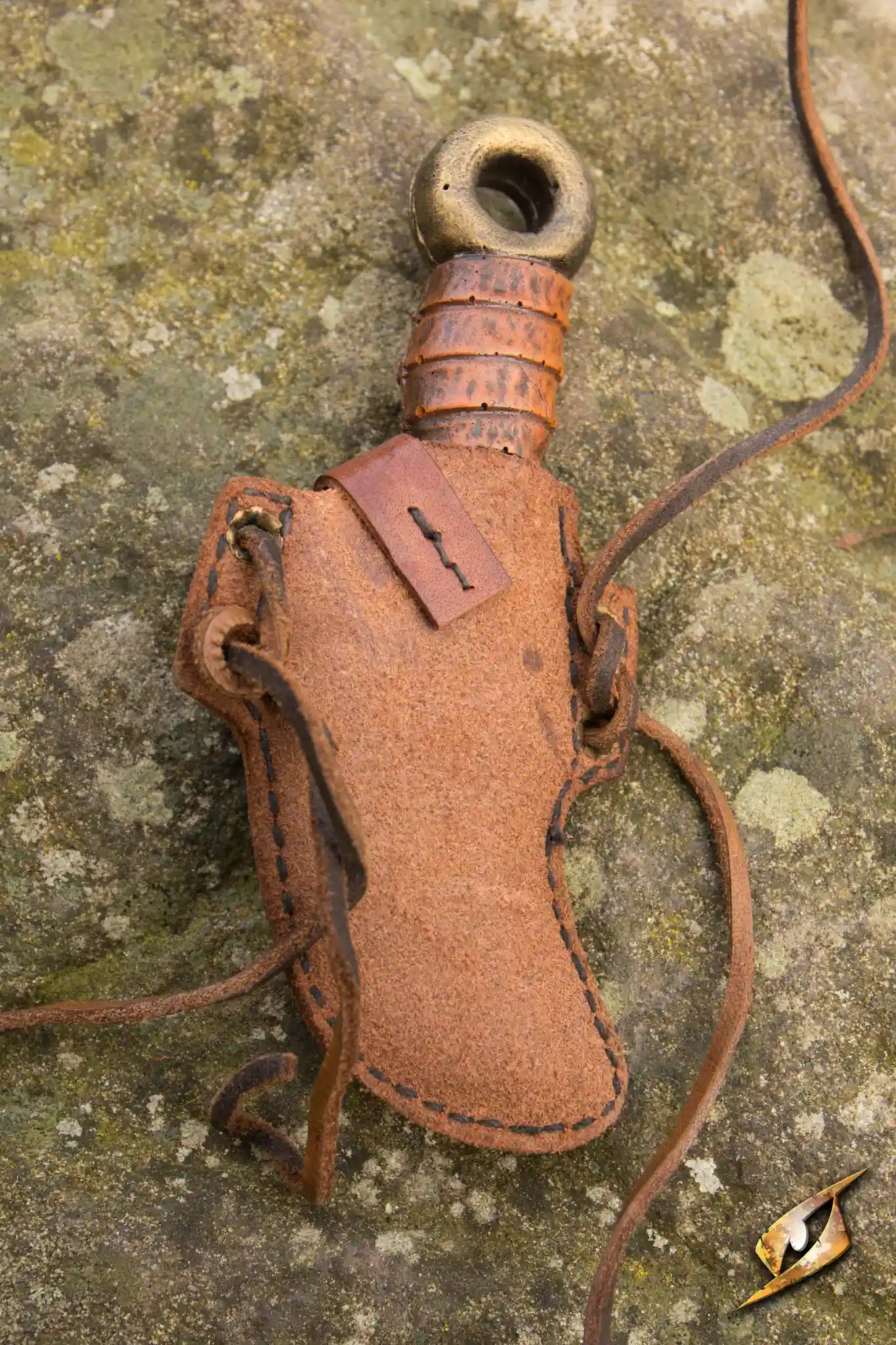 Skinner Knife & Holder - Image 3