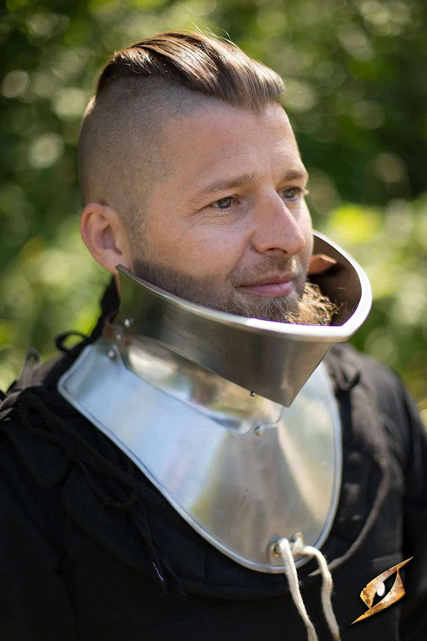 Bevor - Image 4