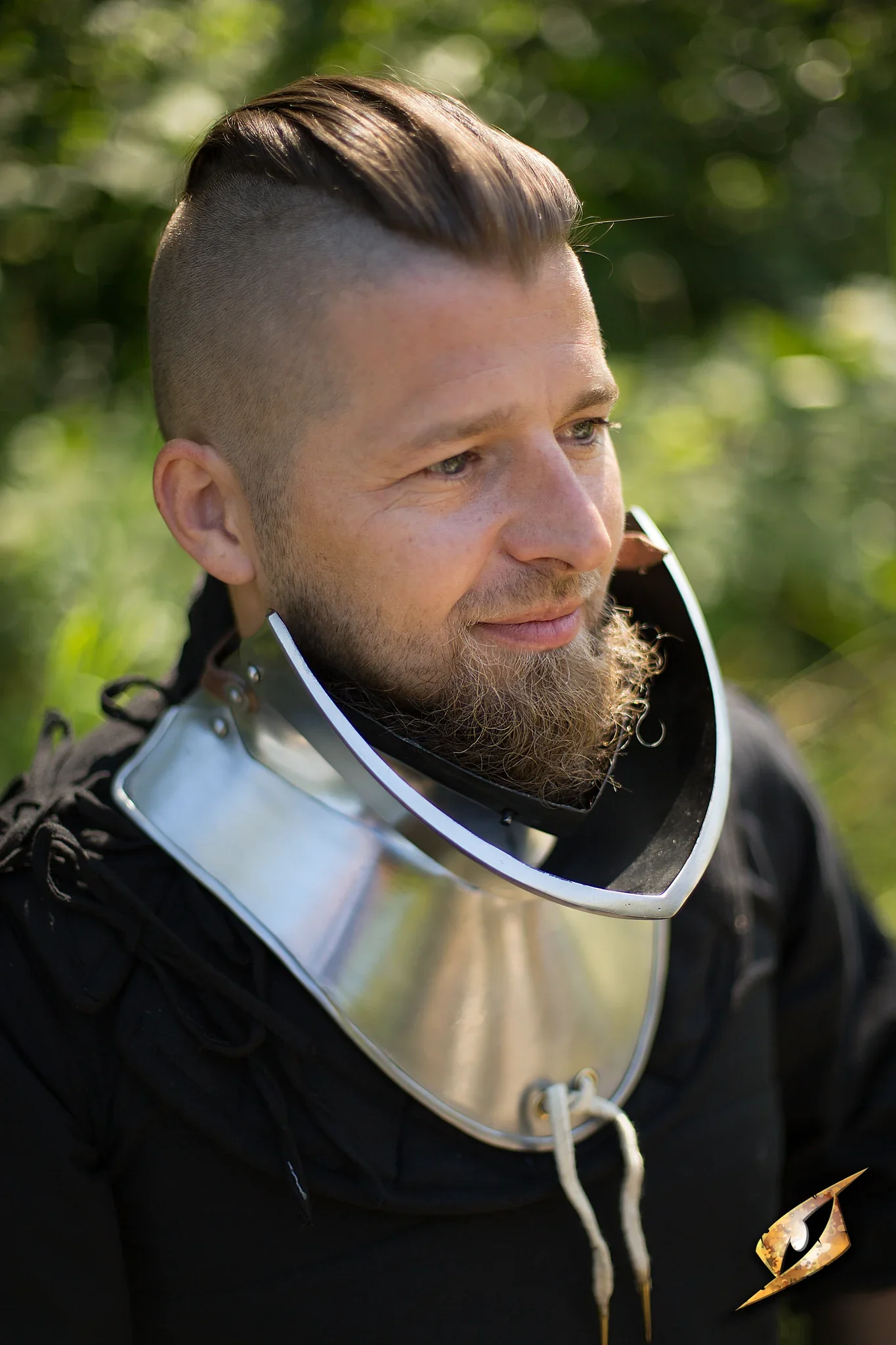 Bevor - Image 5