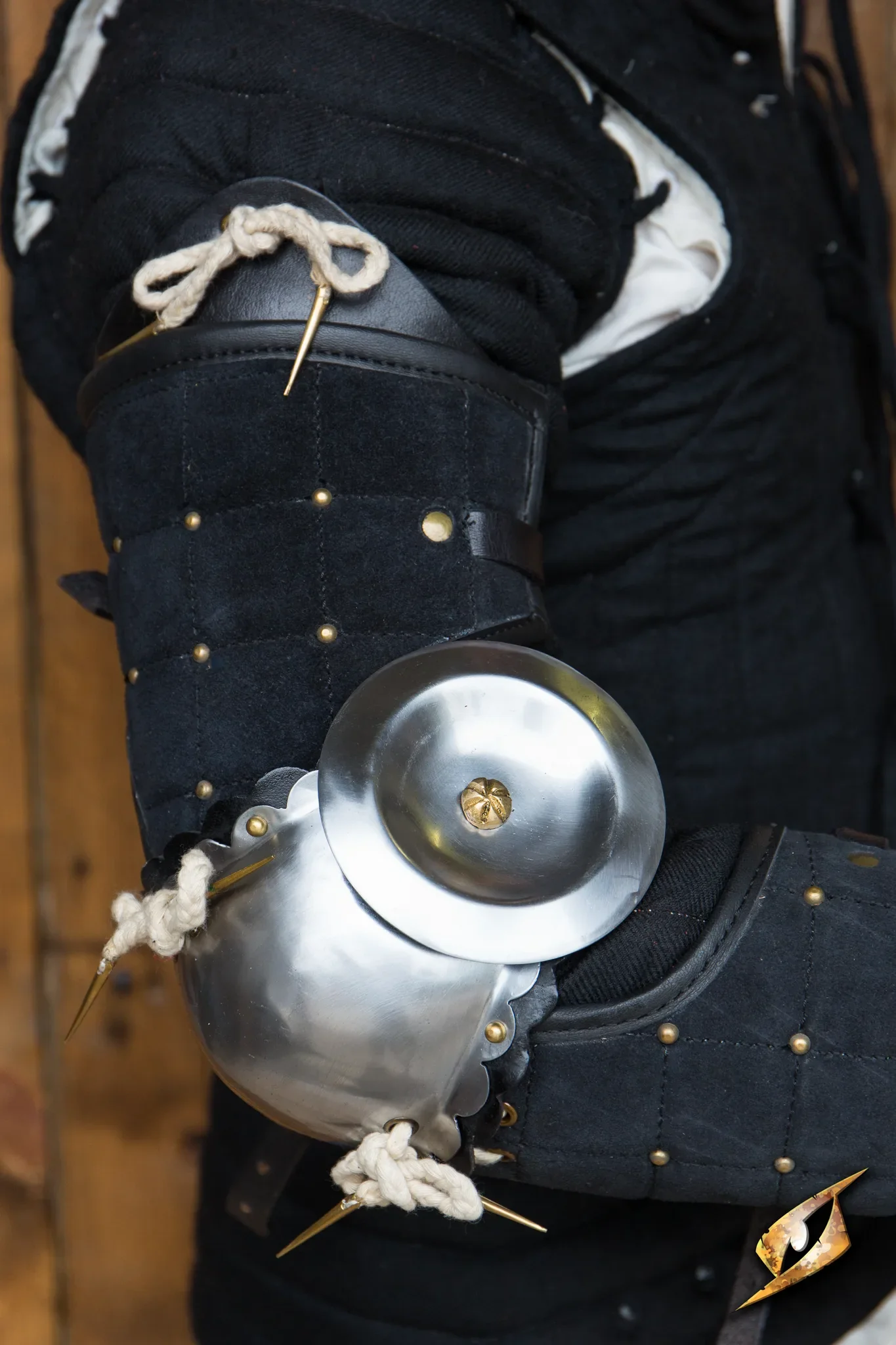 Splint Bracers - Image 4