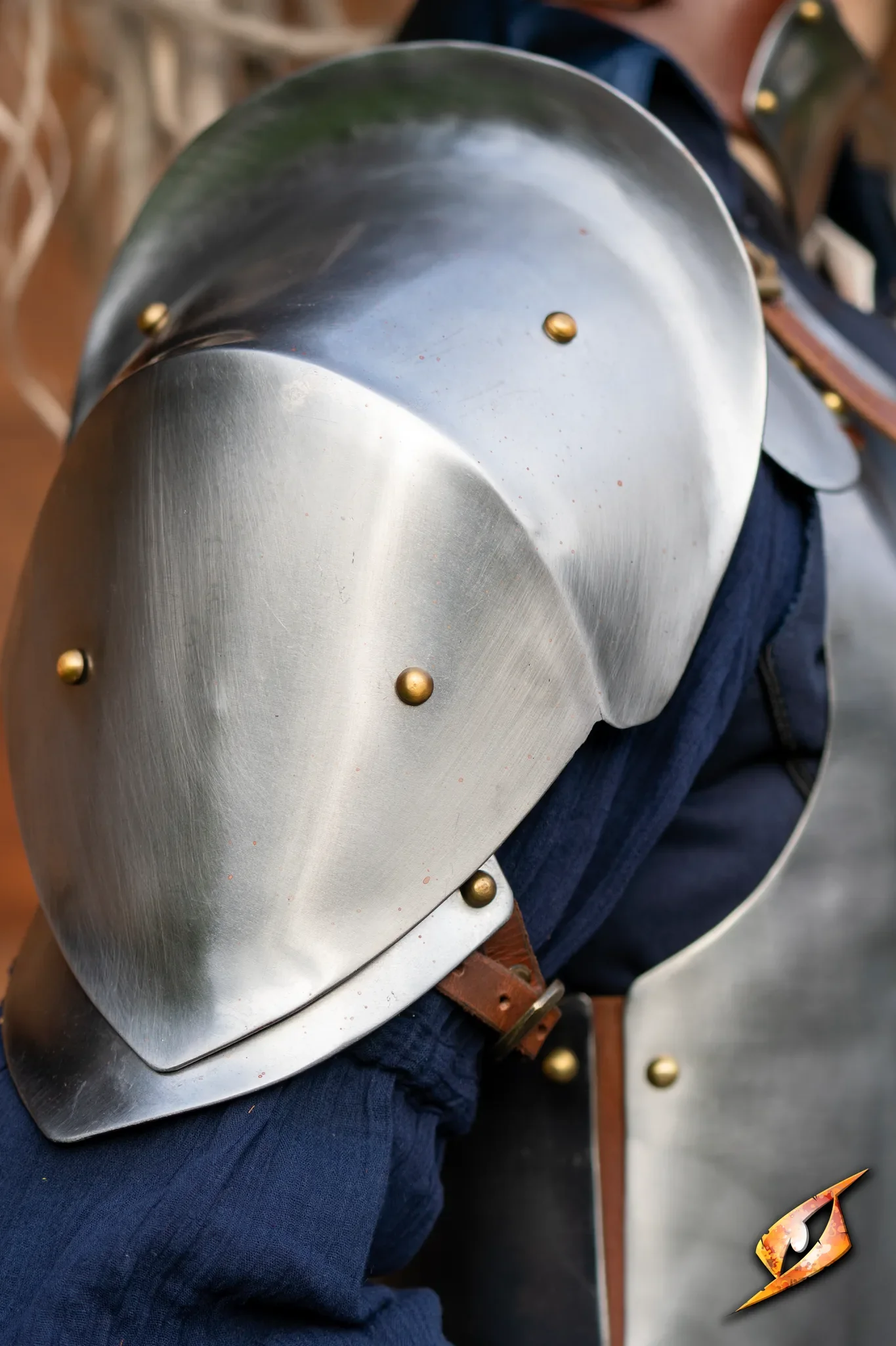 Renegade Complete Armour Set - Feminine - Image 11