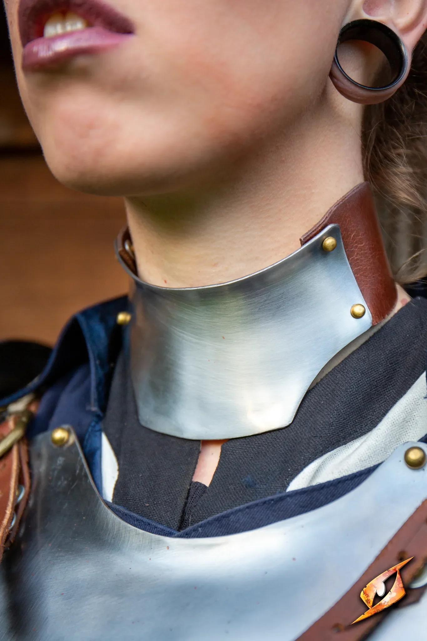 Renegade Complete Armour Set - Feminine - Image 13