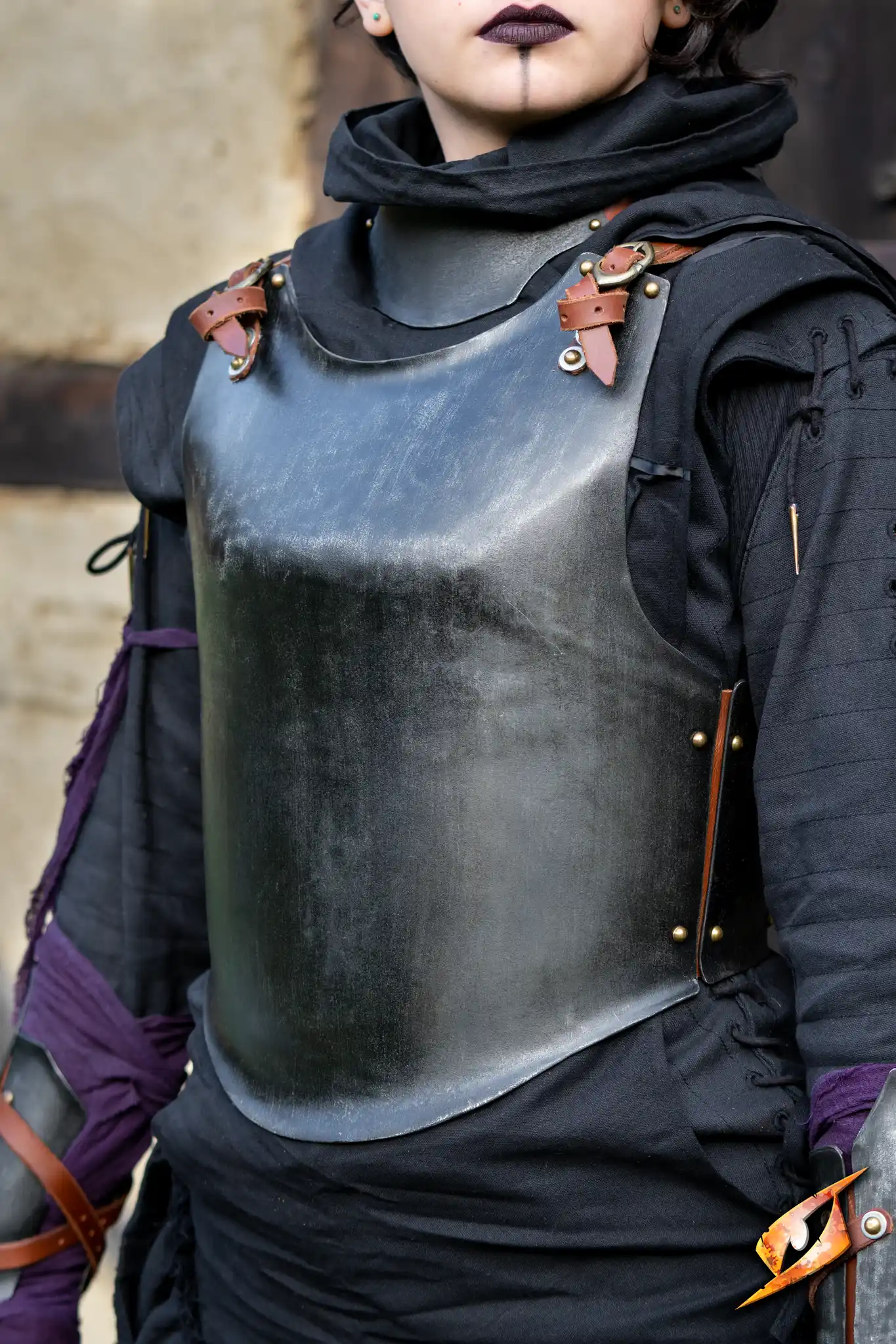 Renegade Complete Armour Set - Feminine - Image 3