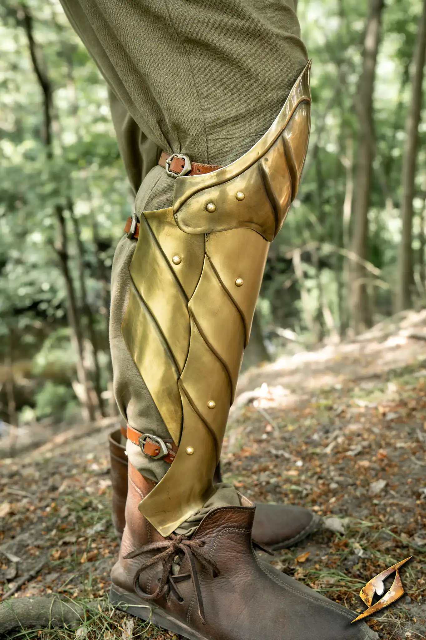 Illumine Greaves - Image 3