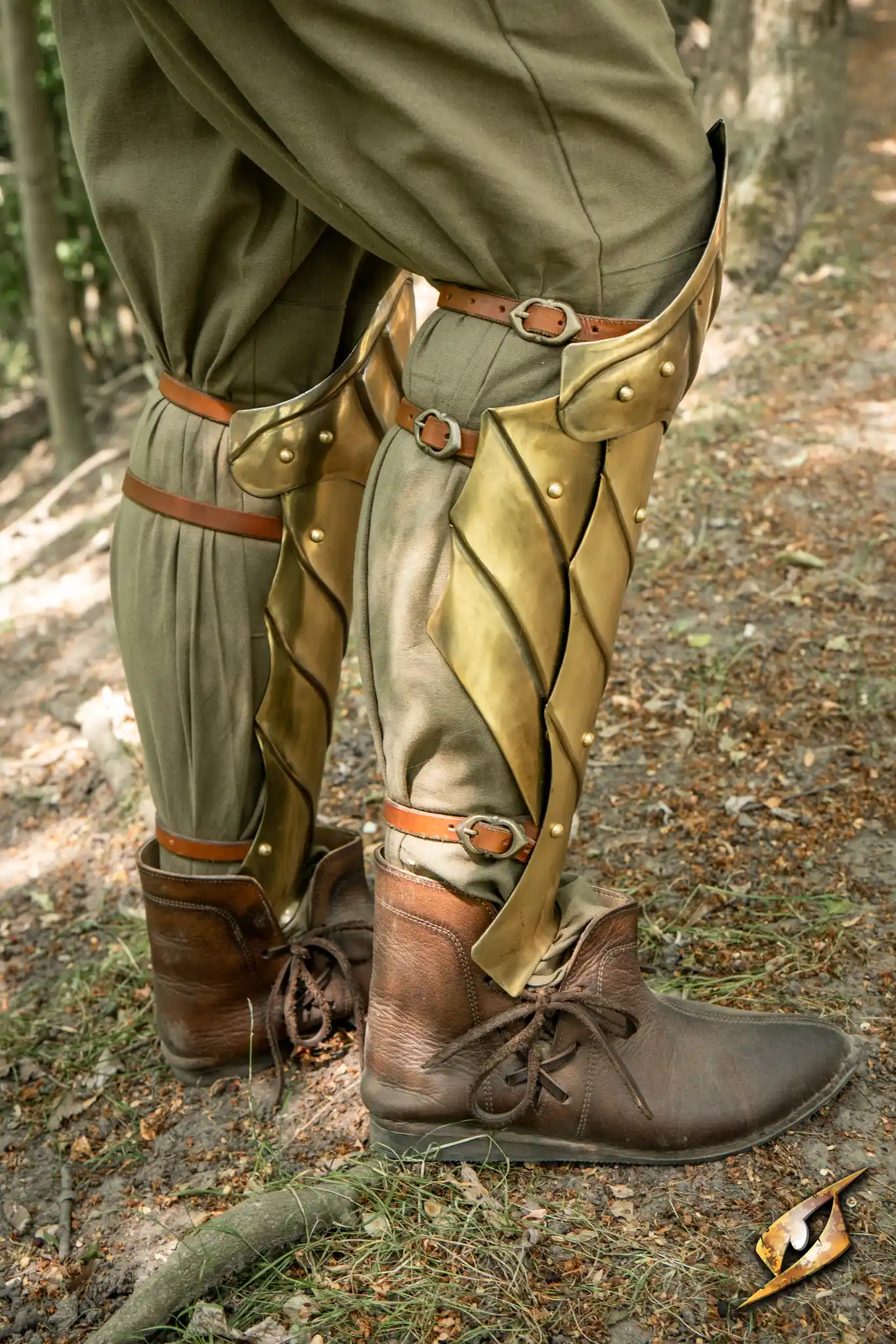 Illumine Greaves - Image 5