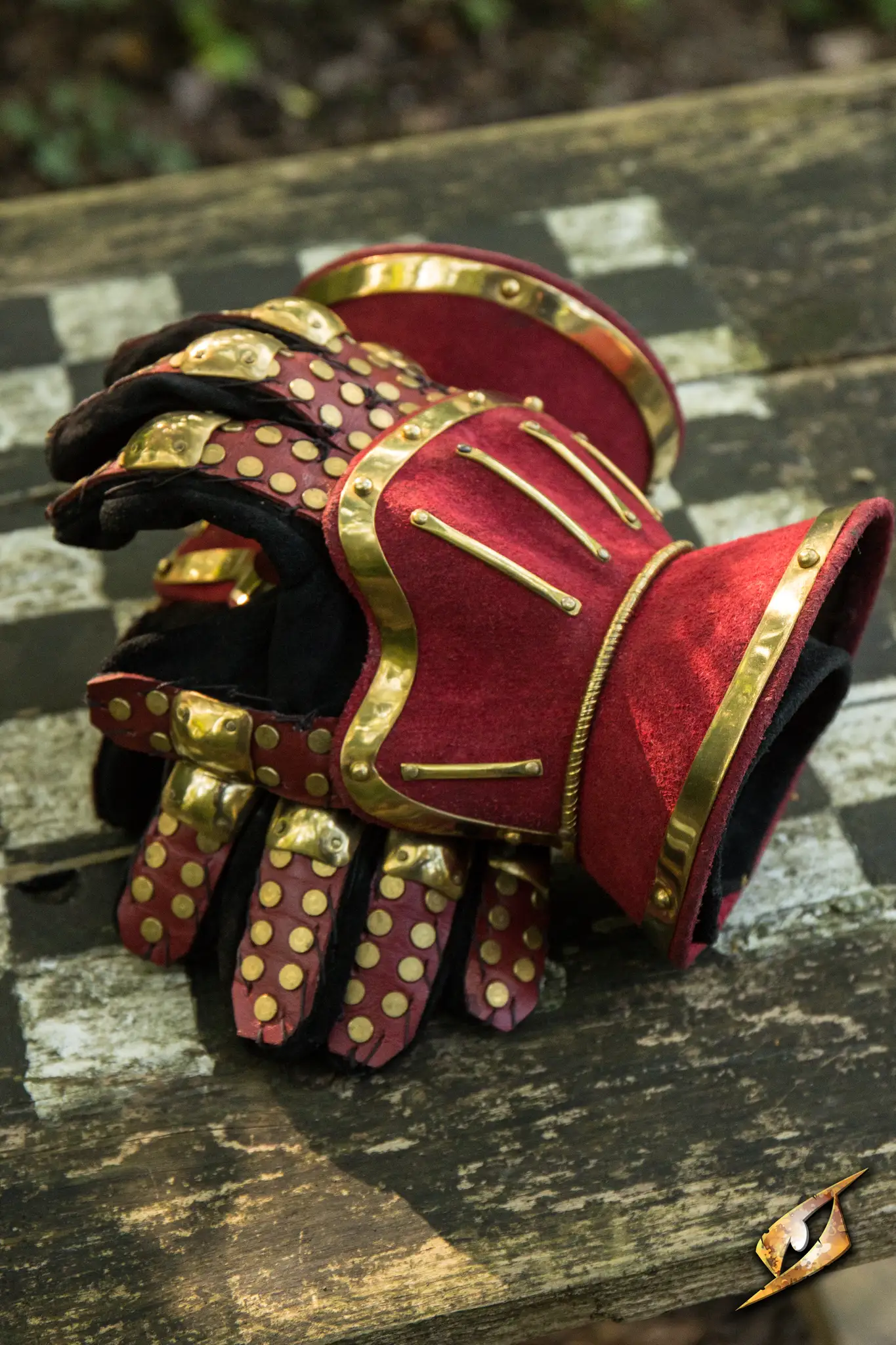 Hourglass Gauntlets - Image 19