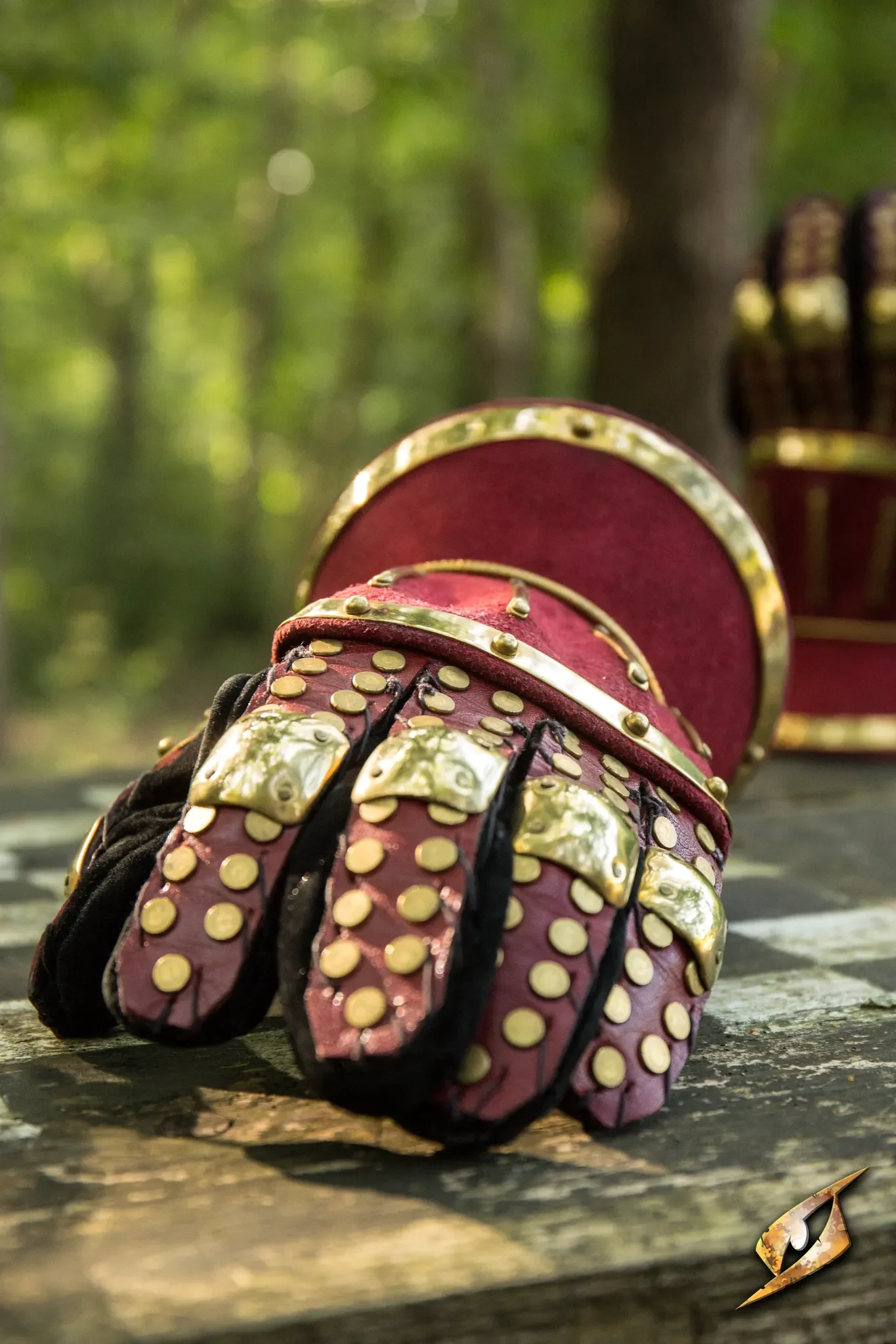Hourglass Gauntlets - Image 5