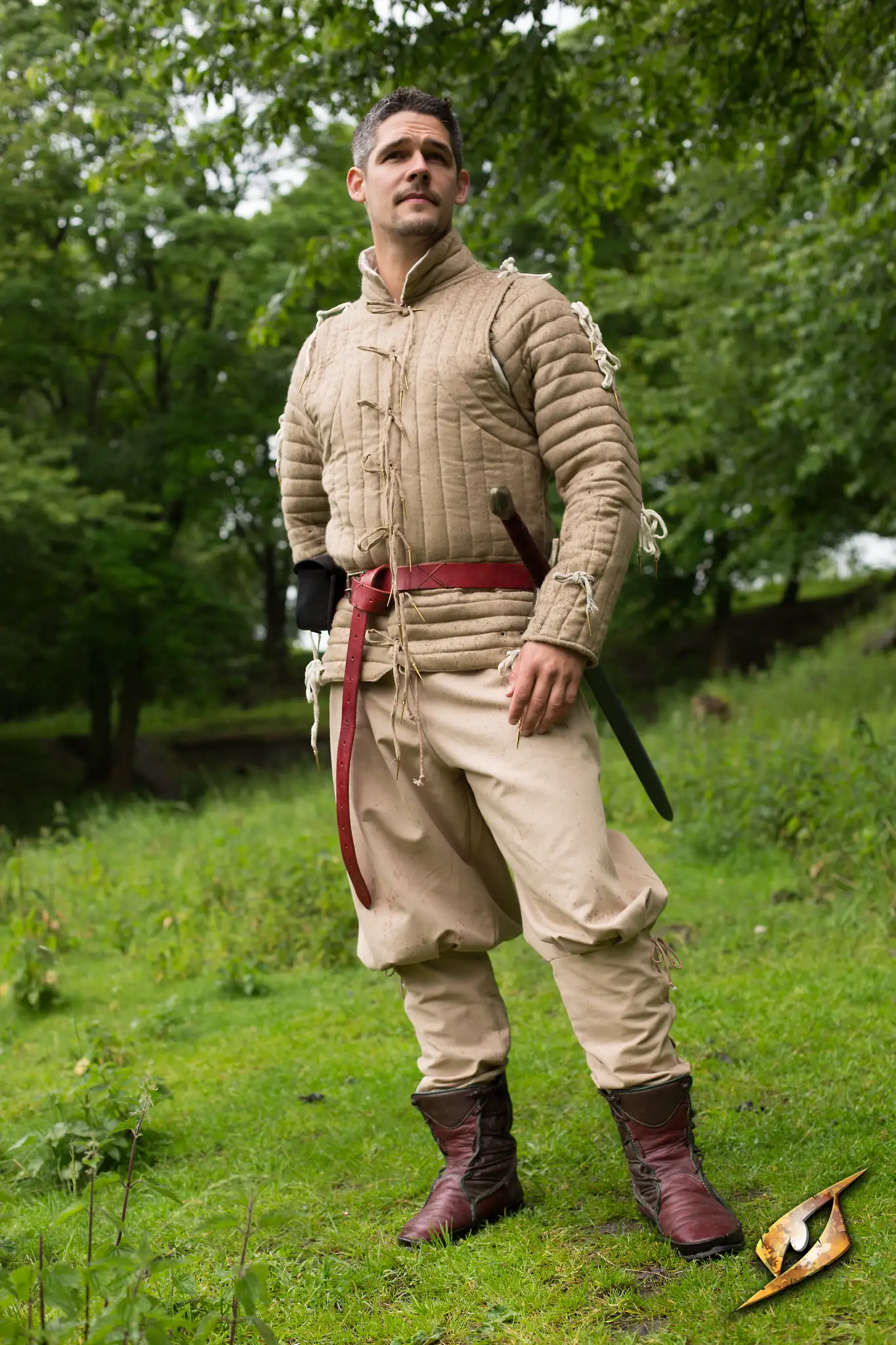 Imperial Gambeson - Image 13