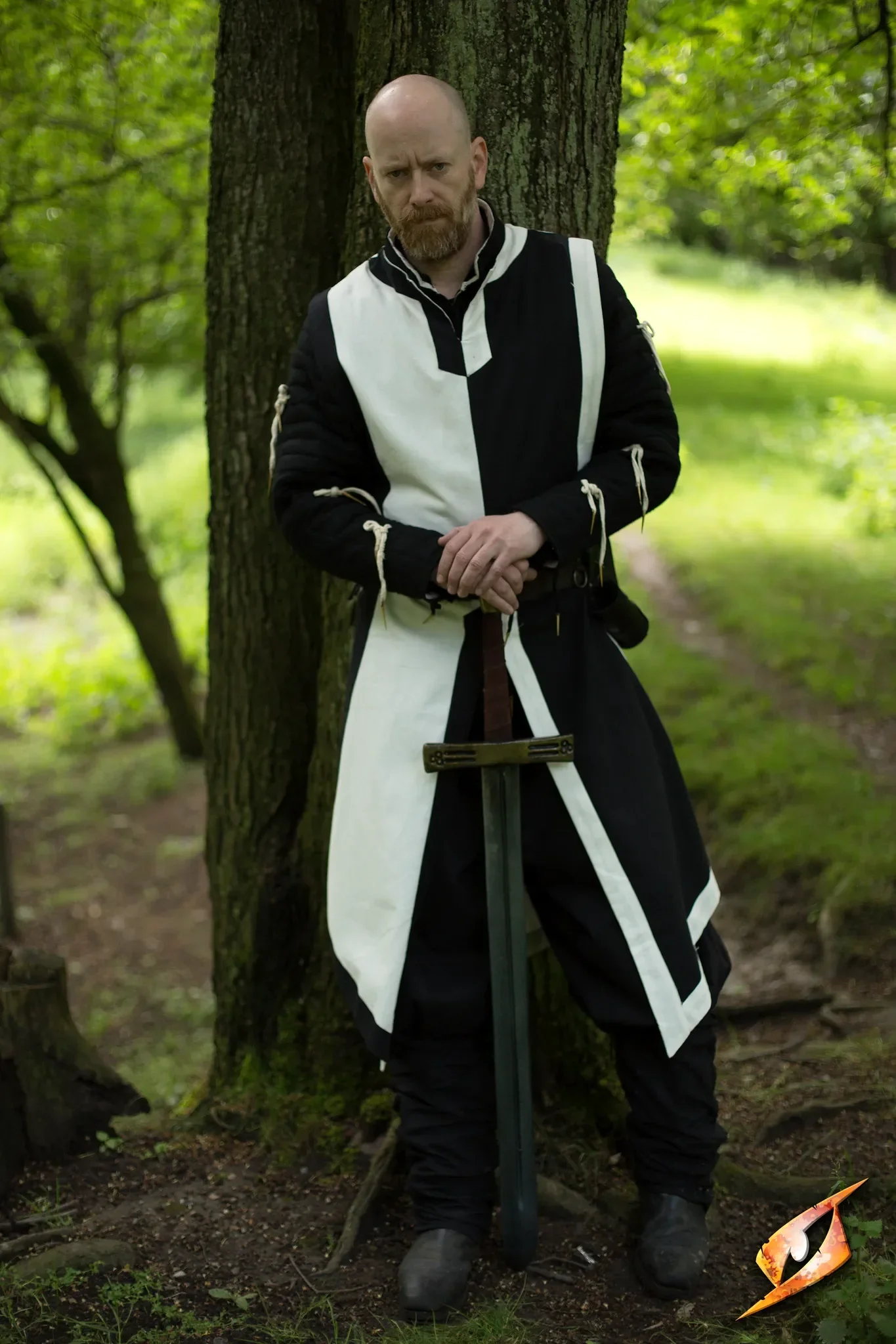 Basic Tabard - Image 15