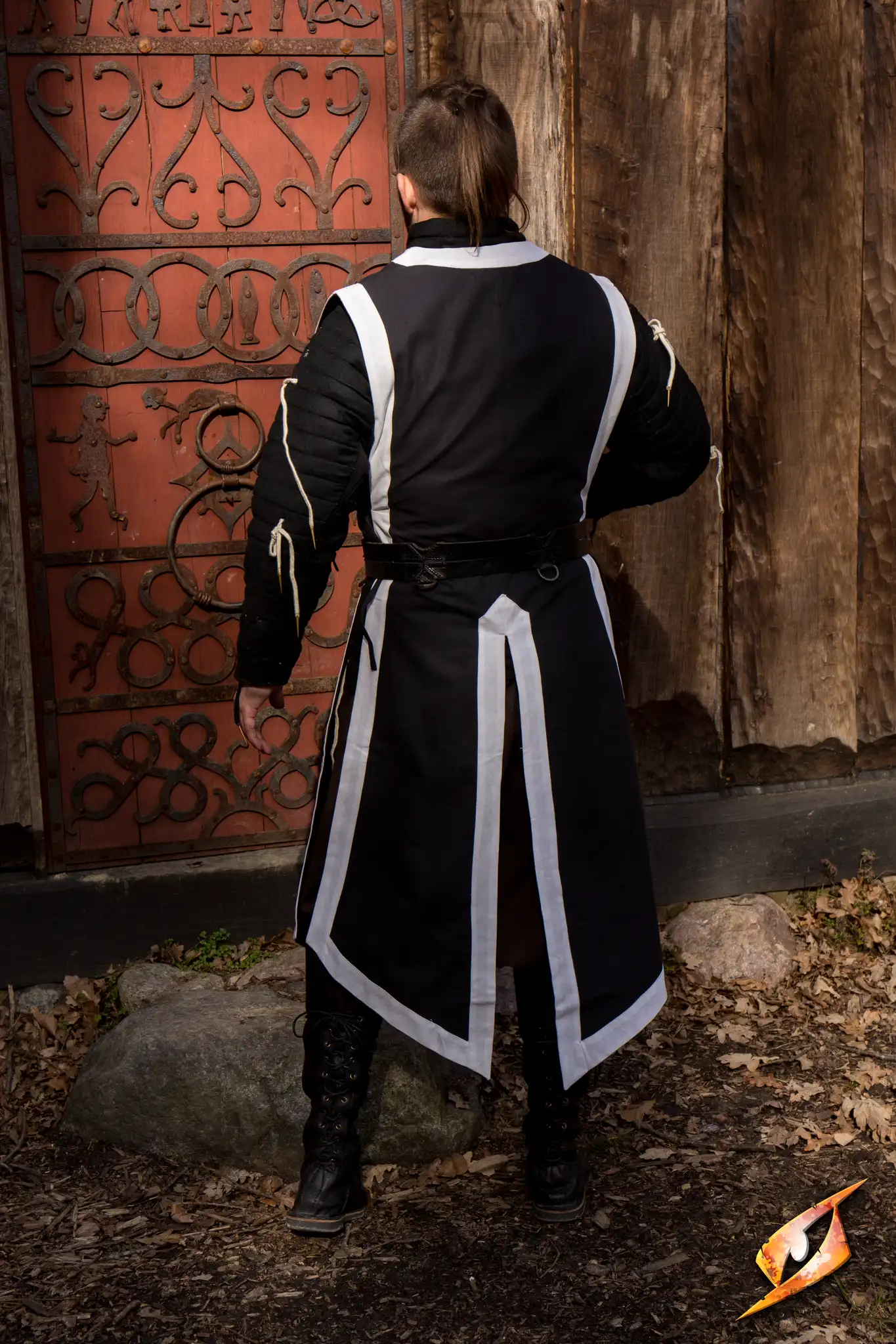 Basic Tabard - Image 30
