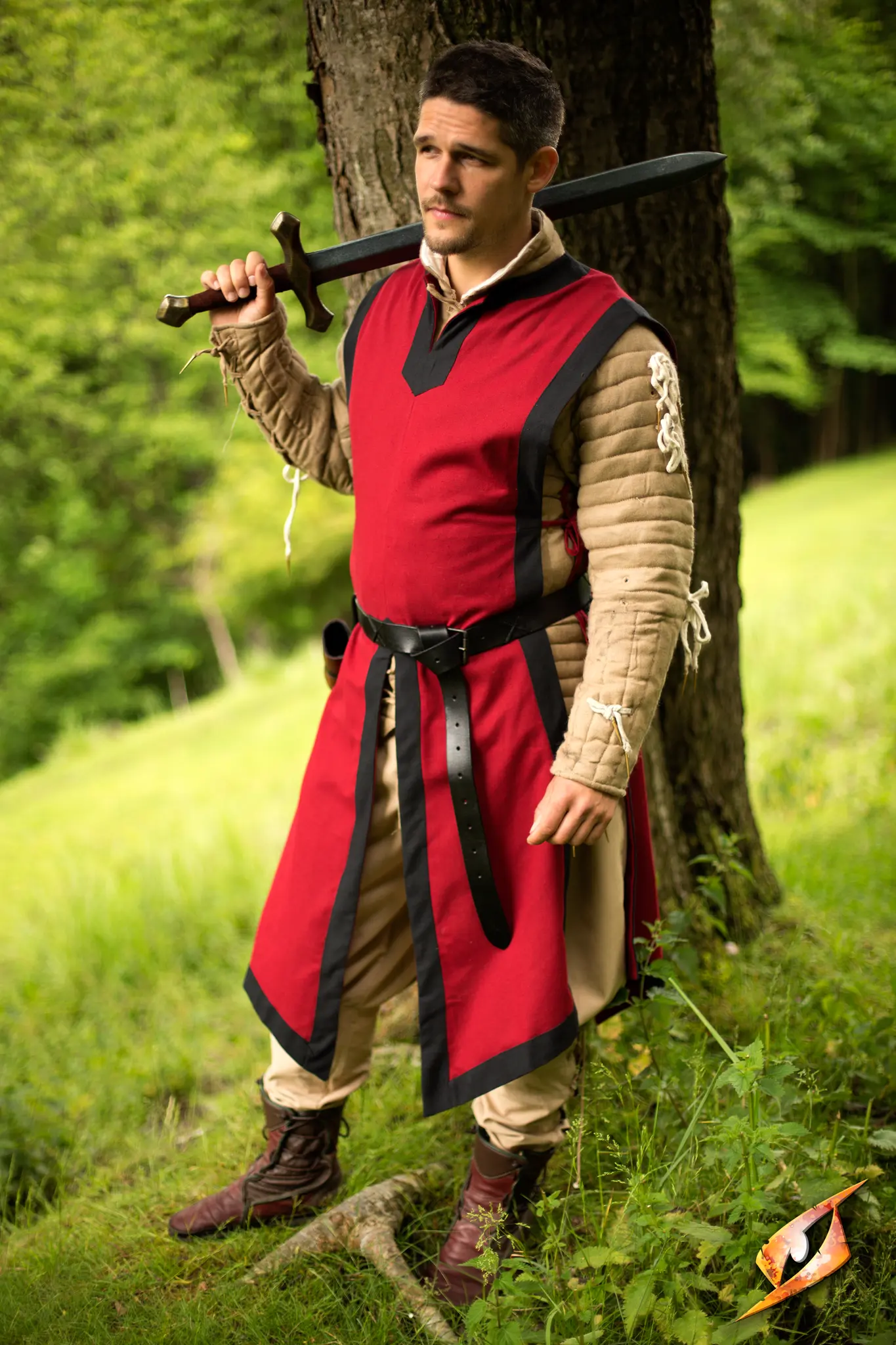 Basic Tabard - Image 5