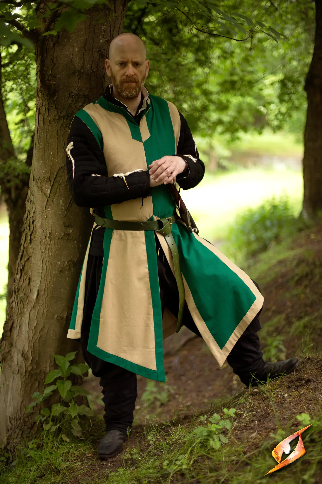 Basic Tabard - Image 6