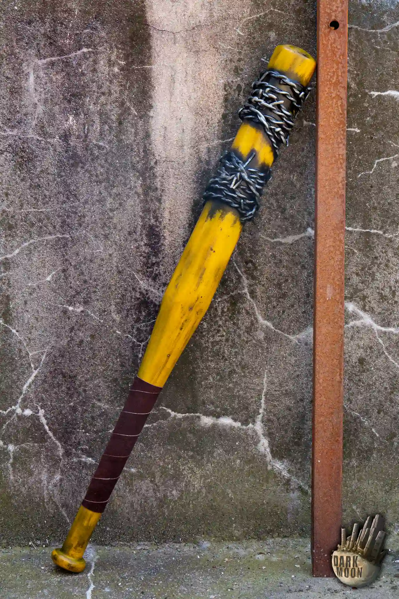Barbed Wire Bat - Image 20