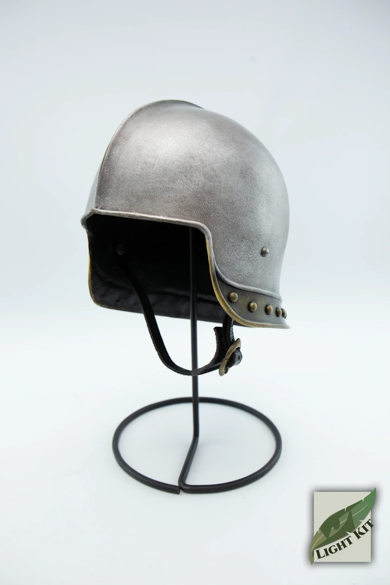 Knightly Helmet - Image 2