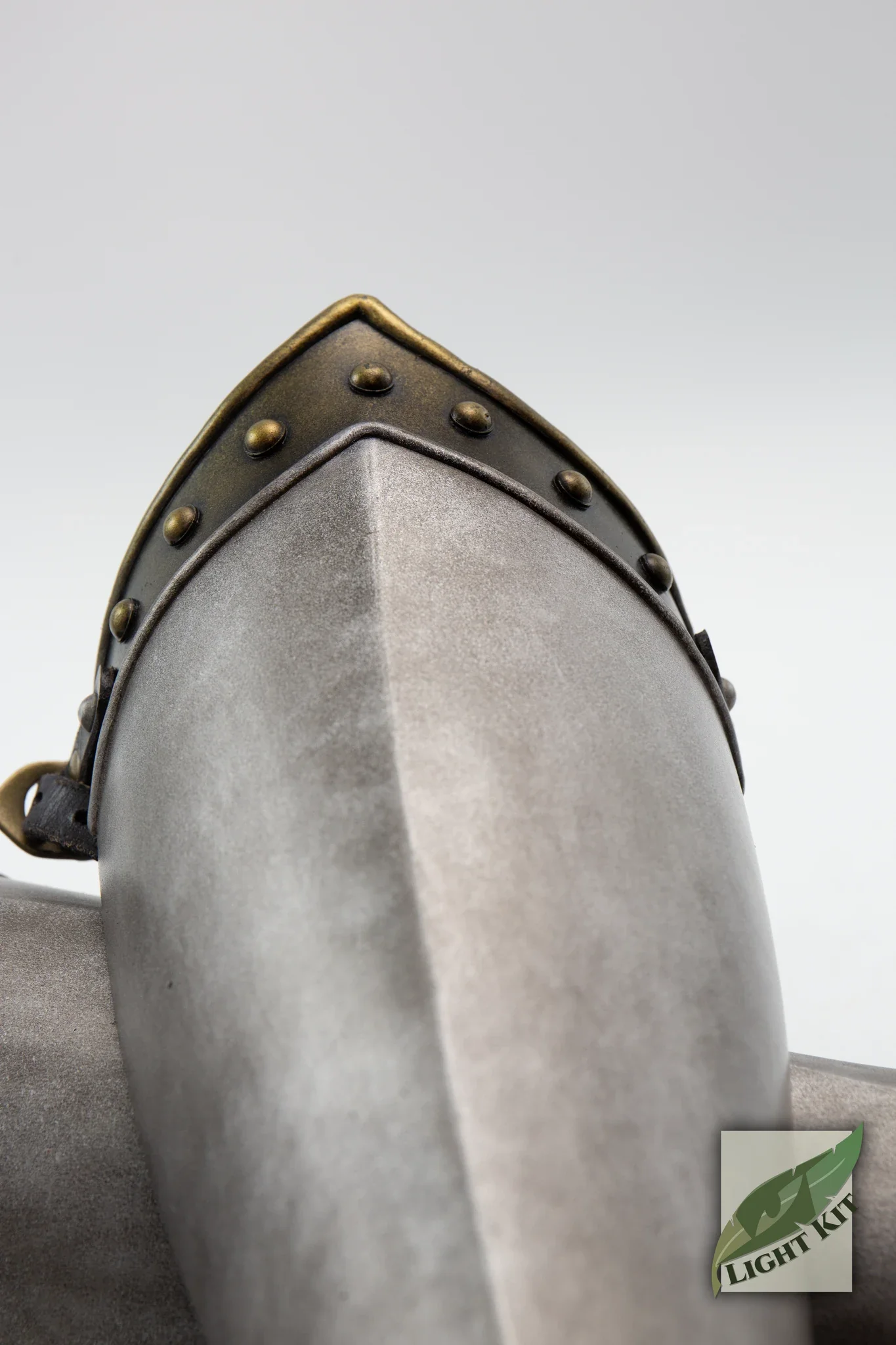 Knightly Greaves - Image 4