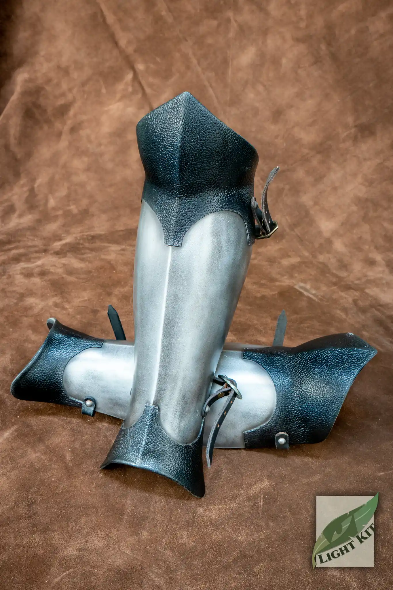 Outrider Greaves PU - L/XL - Image 3