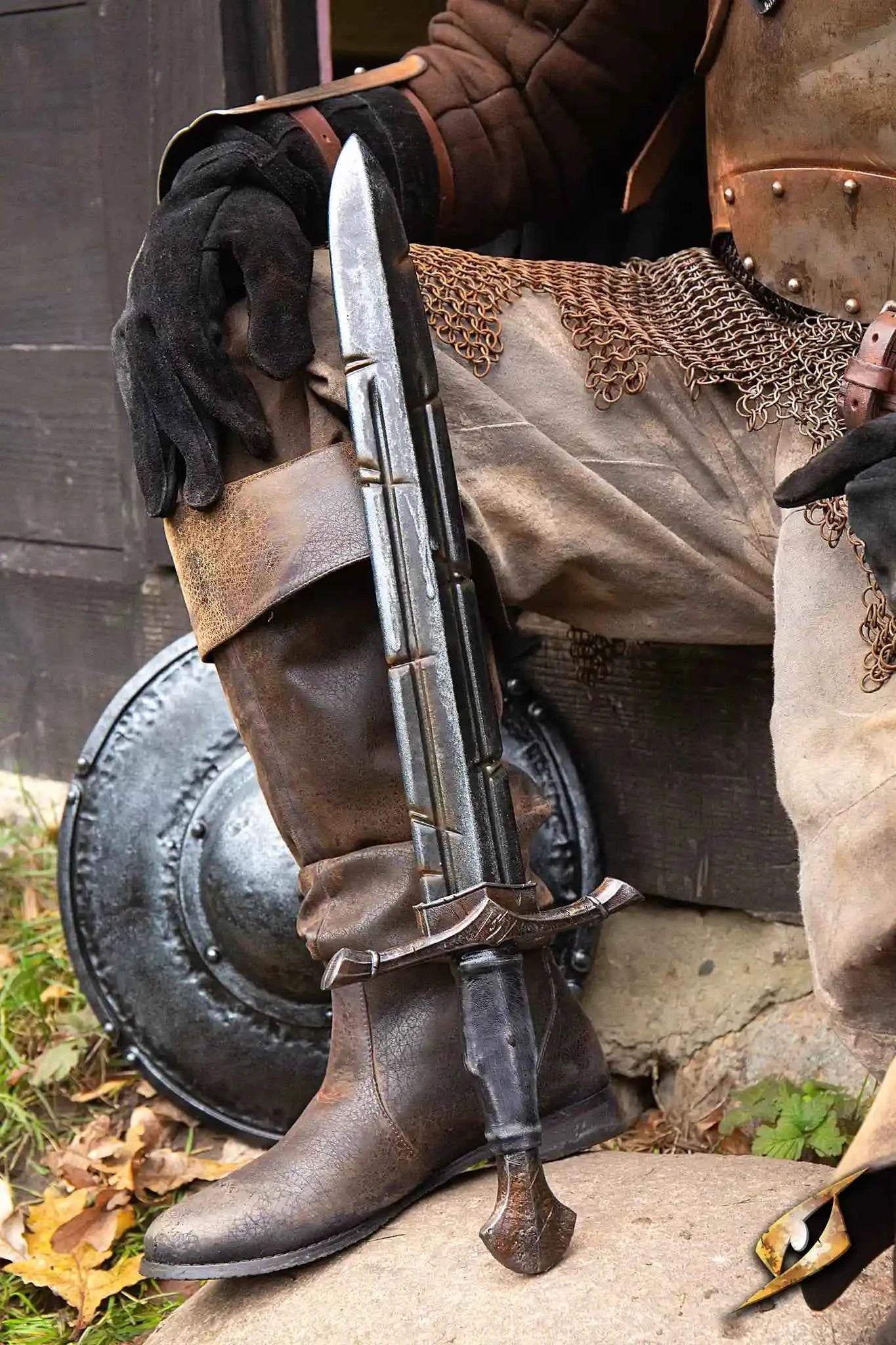 Battleworn Ranger Sword - Image 7