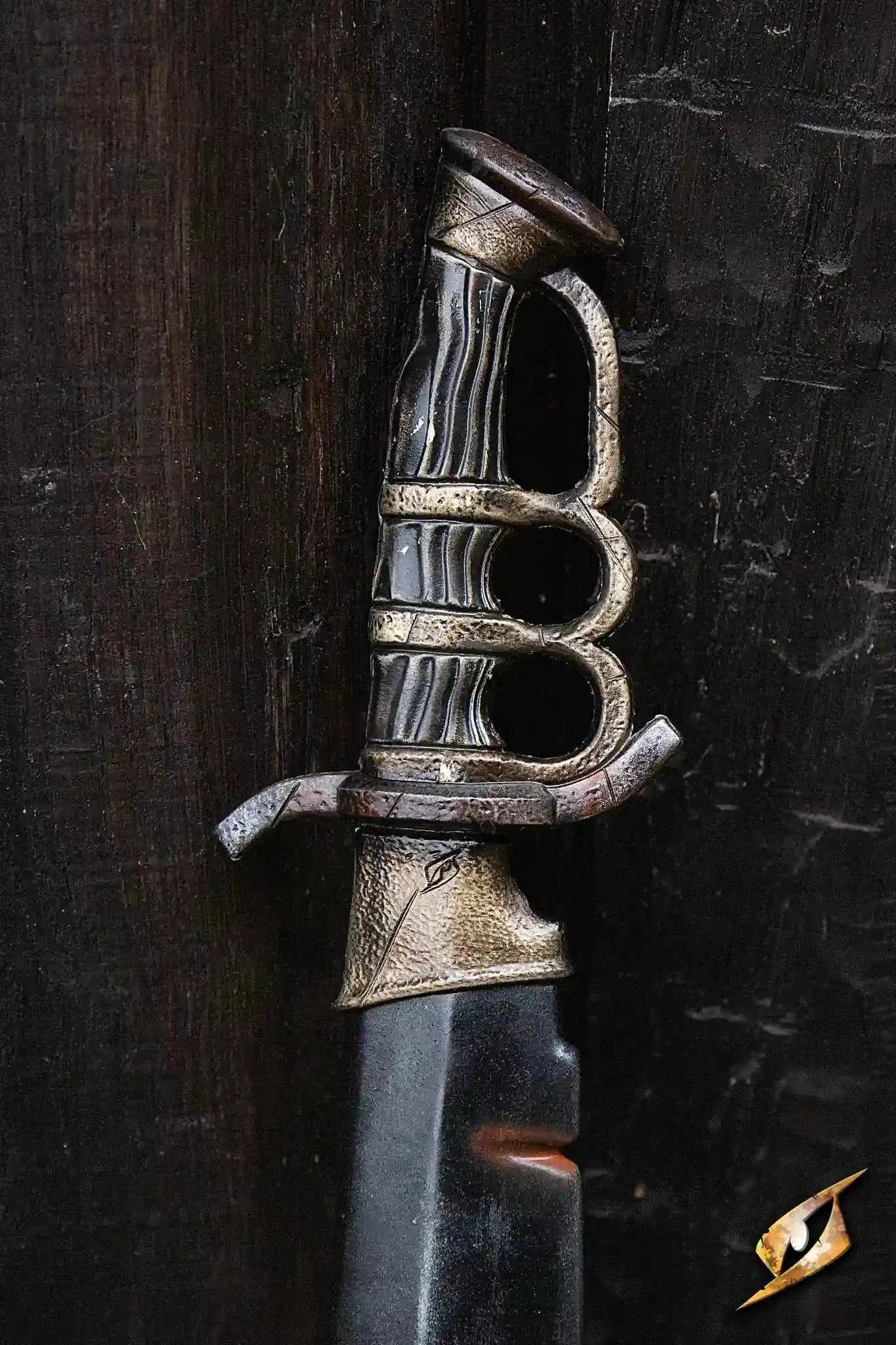 Battleworn Trench Knife - Image 4