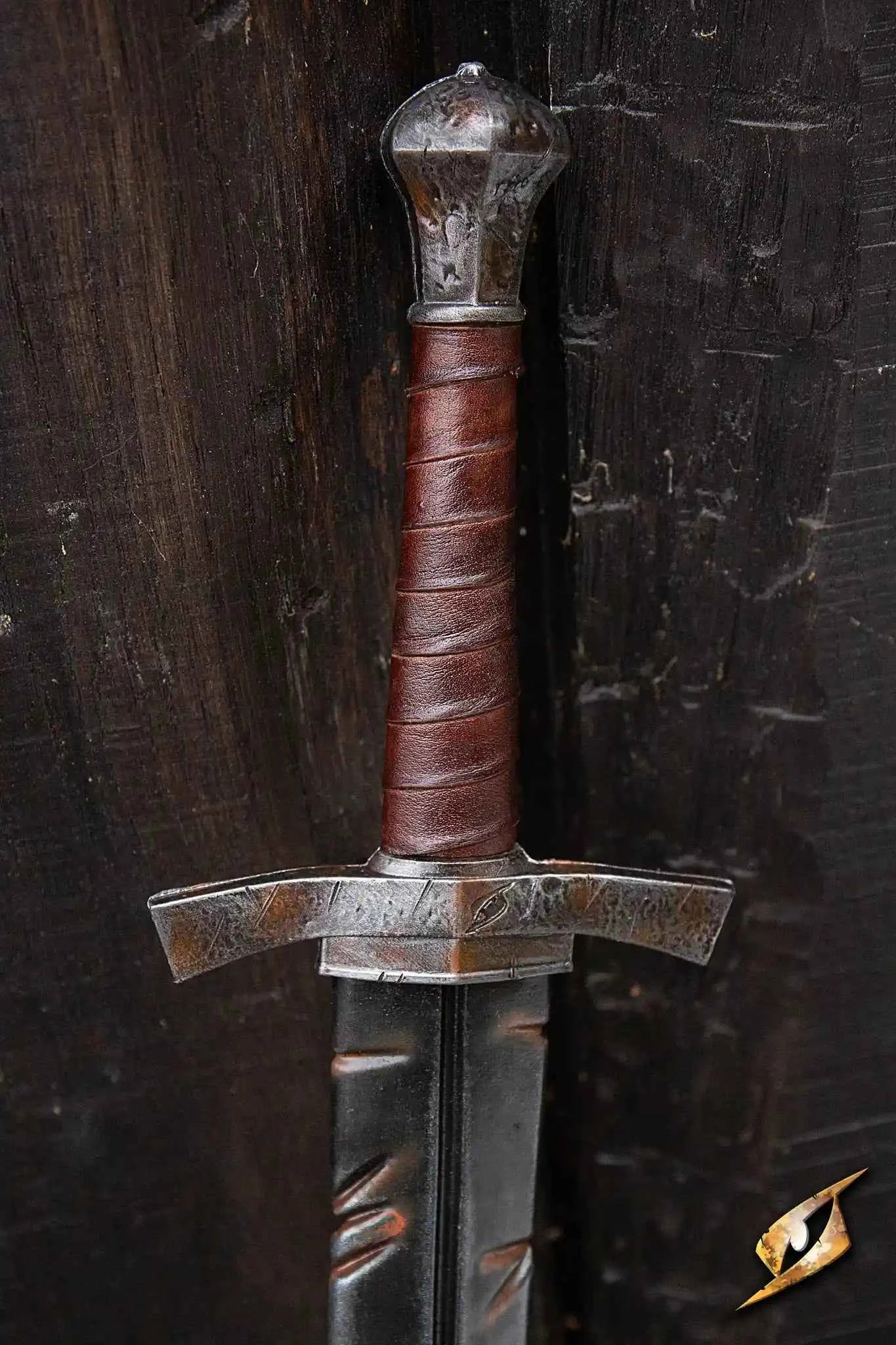 Battleworn Footman Sword - Image 10