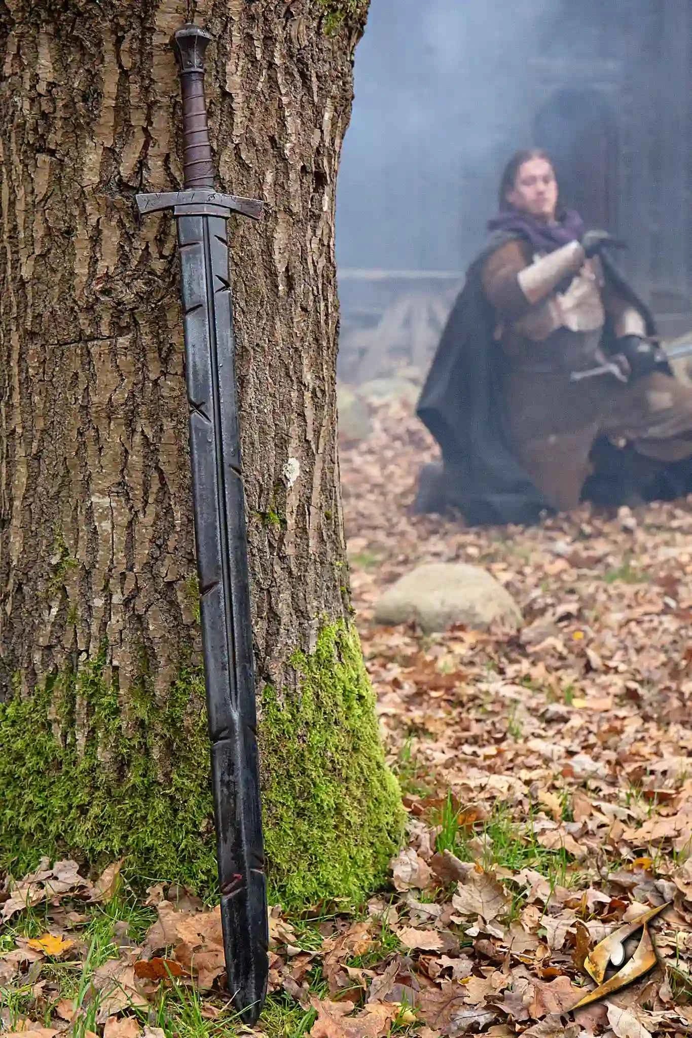 Battleworn Footman Sword - Image 11