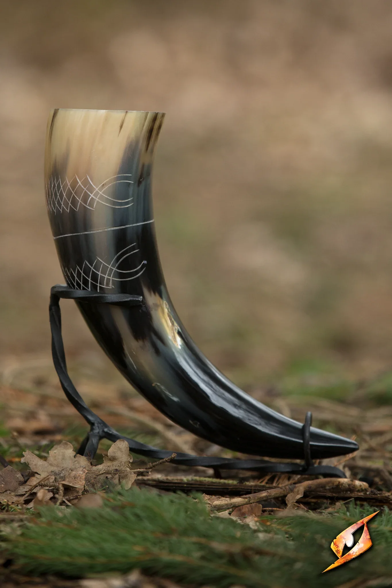 Chieftain drinking horn 0,5 L with Stand - Image 9