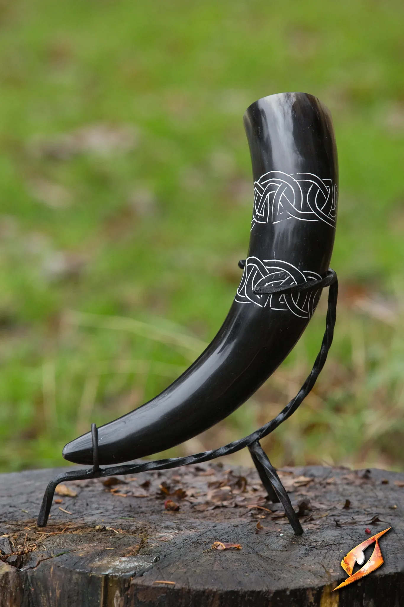 Celtic Horn With Stand - Image 9
