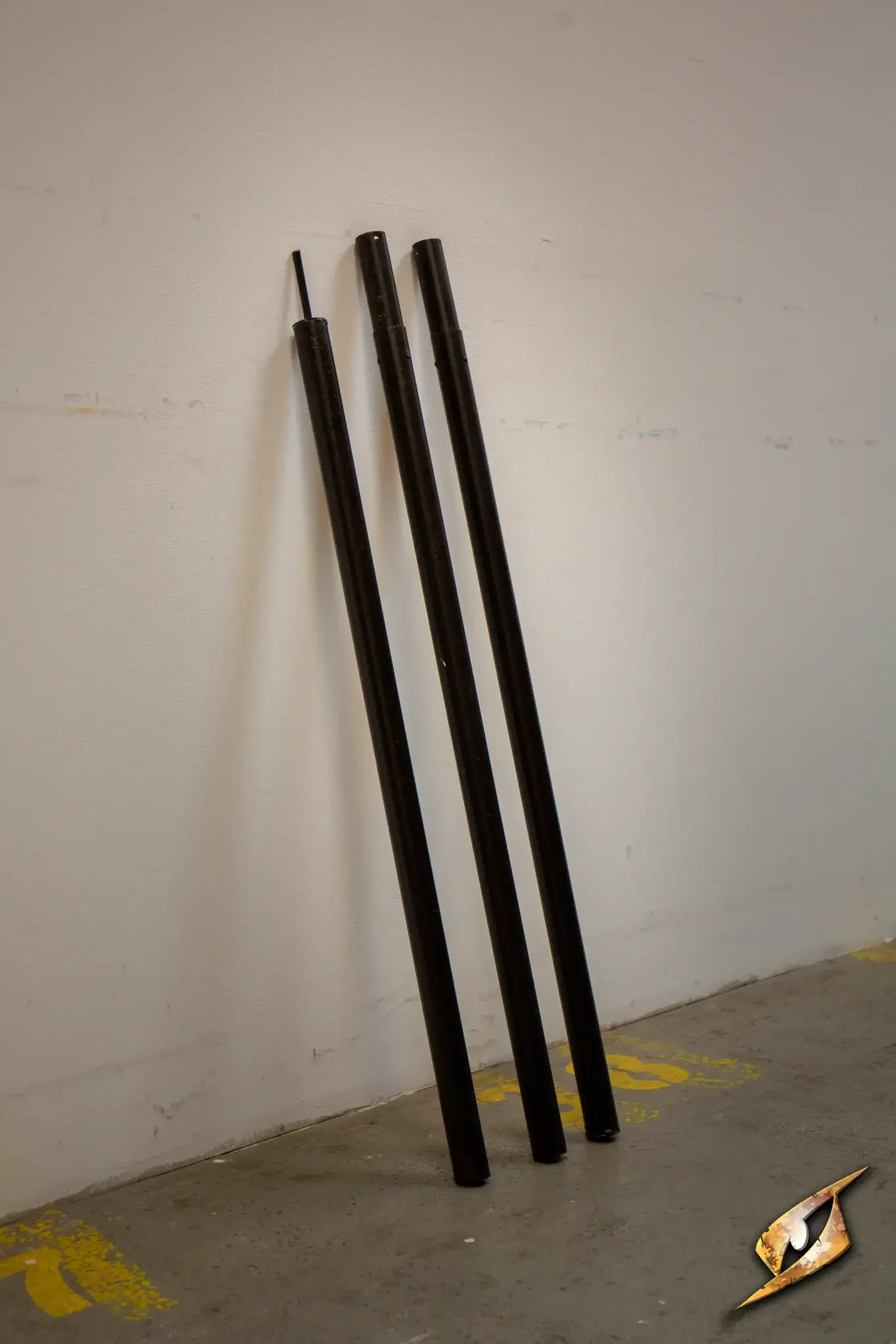 Centre Pole - Image 8