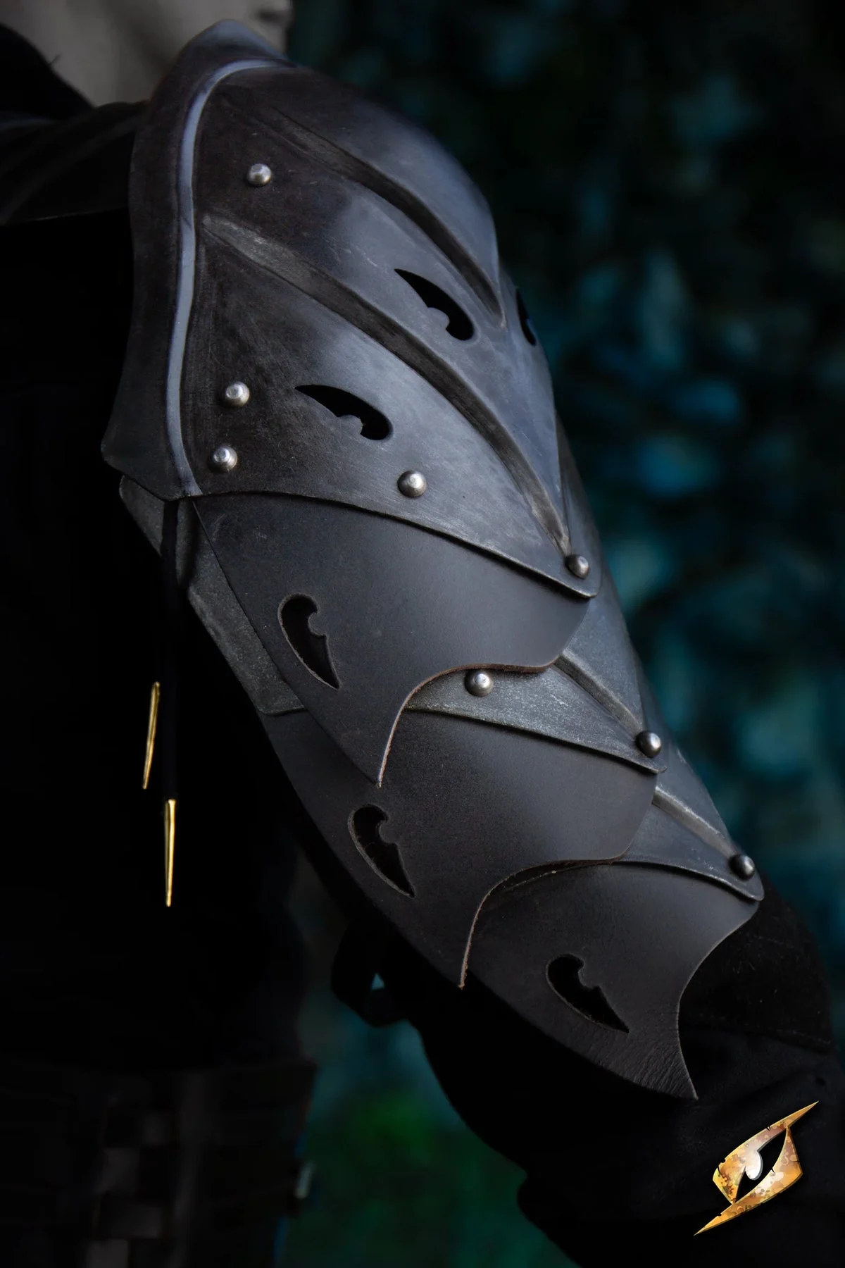 Eventide Shoulders - Image 4