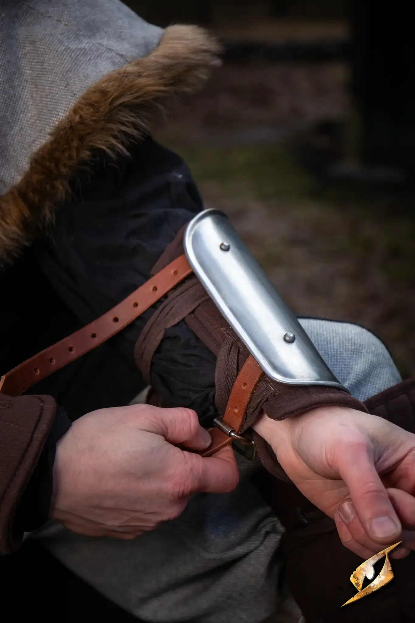 Padded Bracers - Image 16