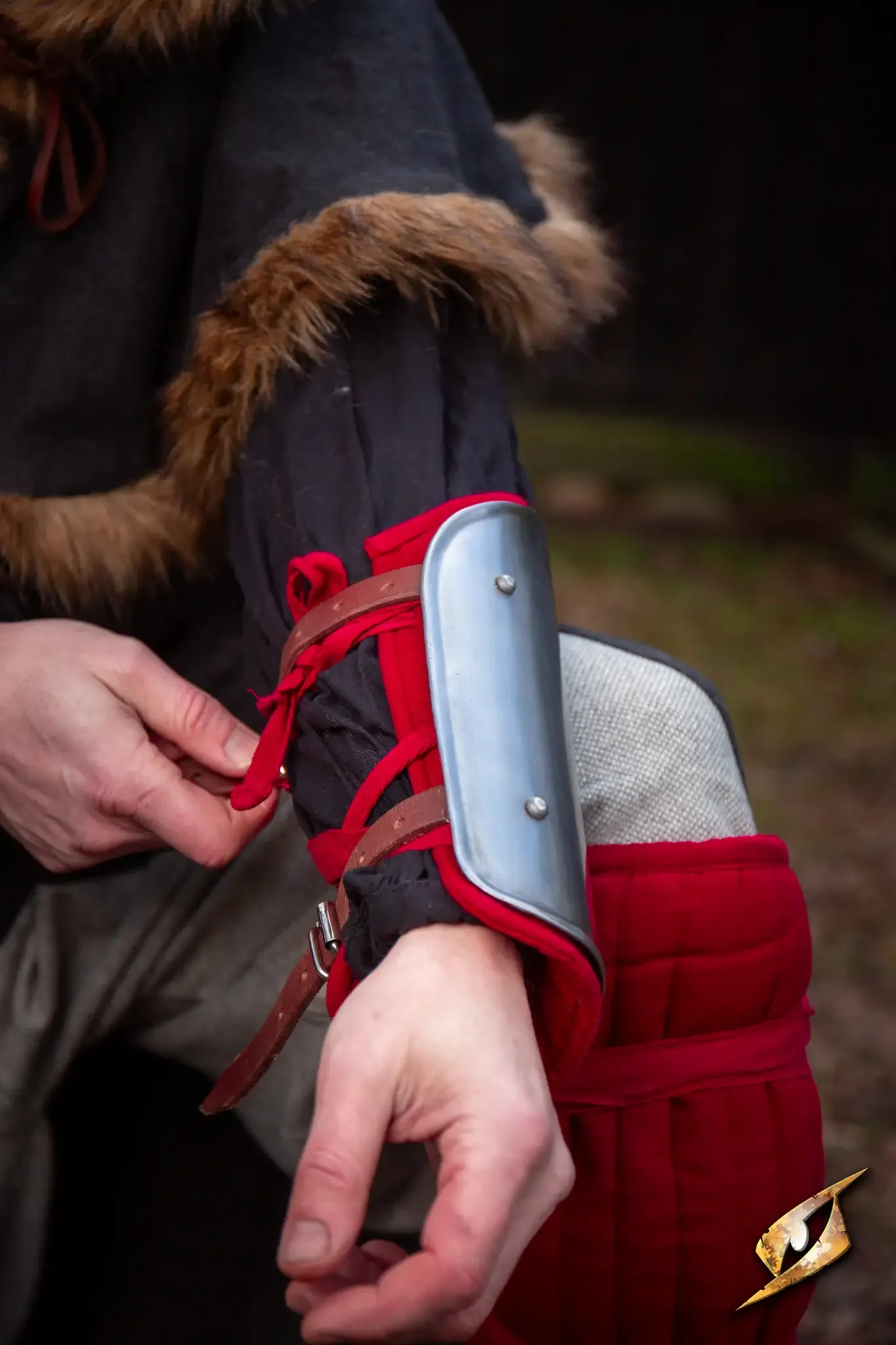 Padded Bracers - Image 24