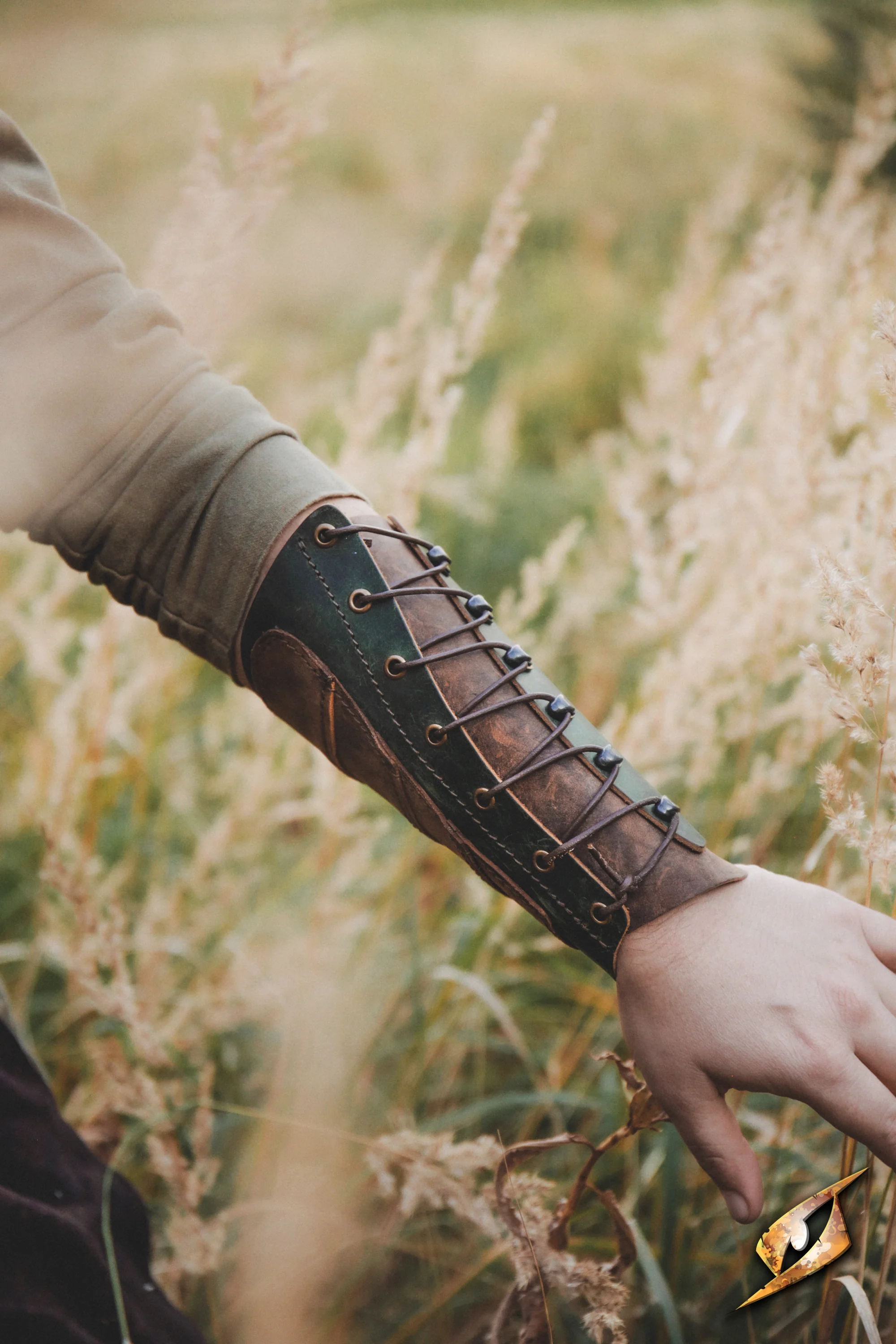 Glade Warden Bracer - Image 30