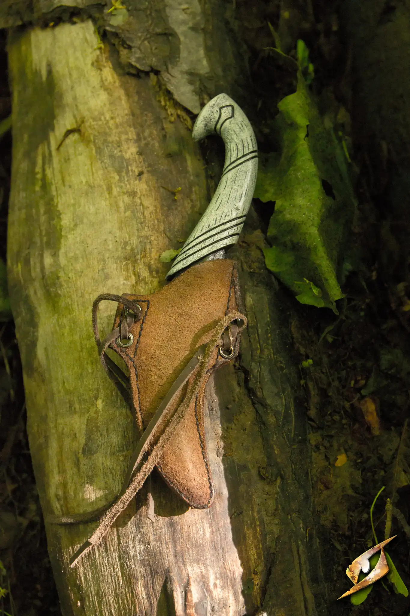 Elven Throwing Knife Holder - Left Hand - Image 2