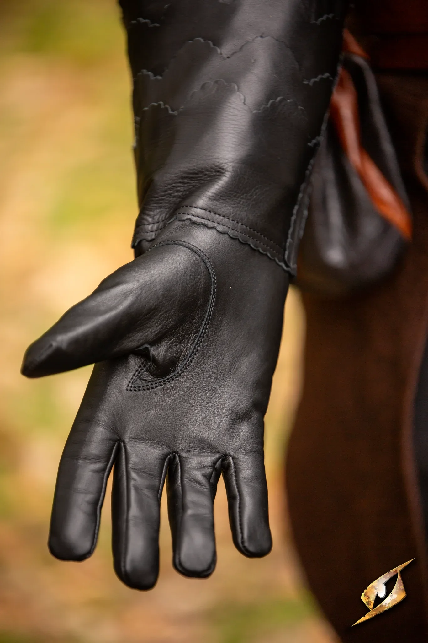 Scales Gloves - Image 8