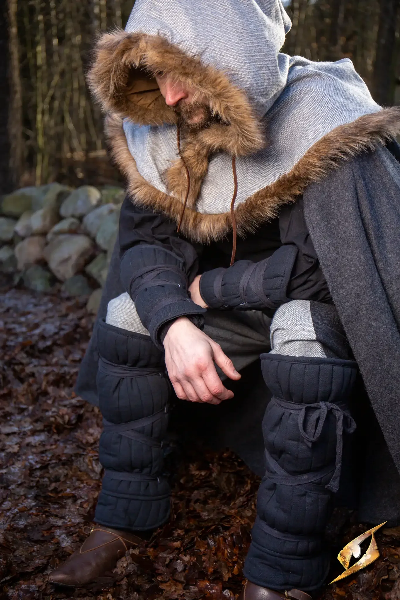 Padded Bracers & Greaves - Image 34