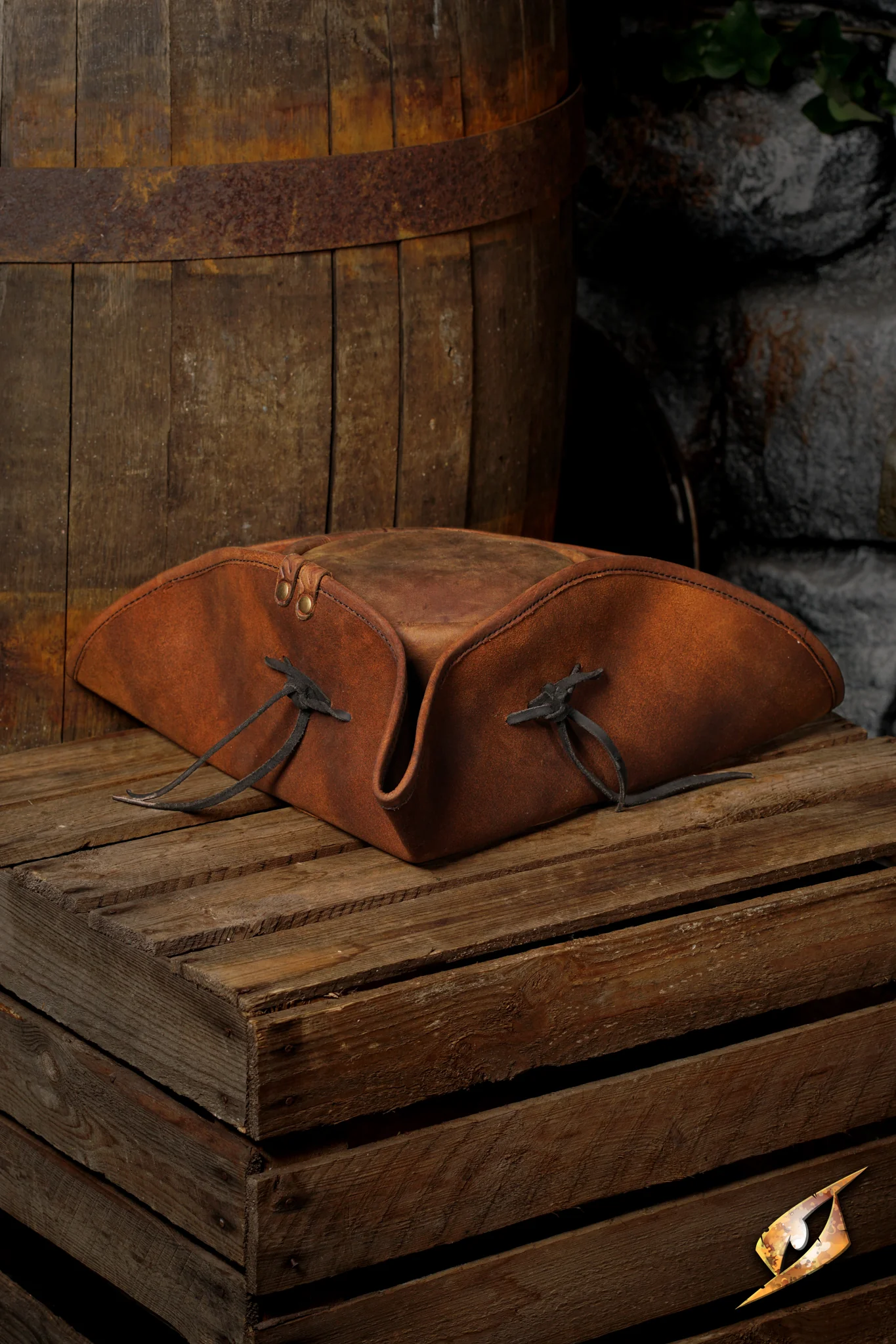 Simple Leather Pirate Tricorn Hat - Image 12