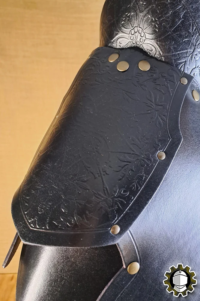 Pauldrons Brian (Fighter) - Image 8