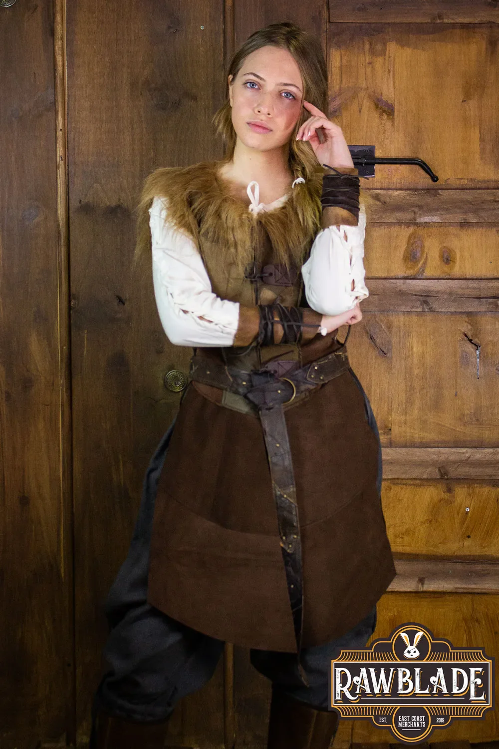 Falcon Woman Leather Jerkin - Image 2