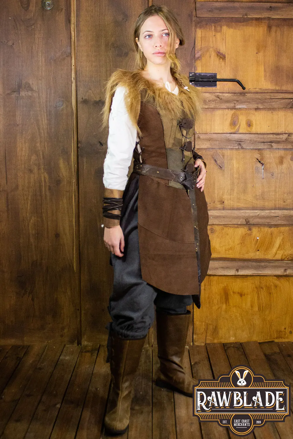 Falcon Woman Leather Jerkin - Image 3