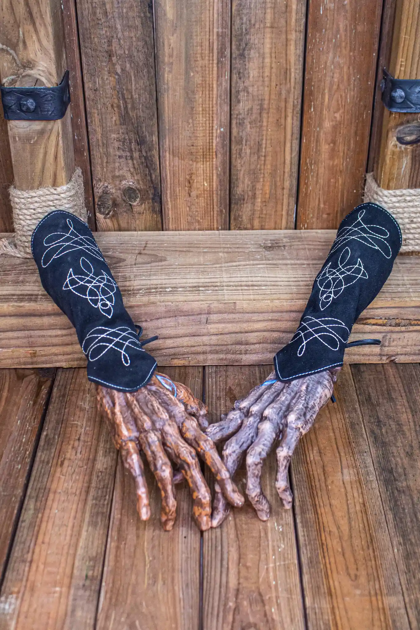 Vryla Premium Bracers