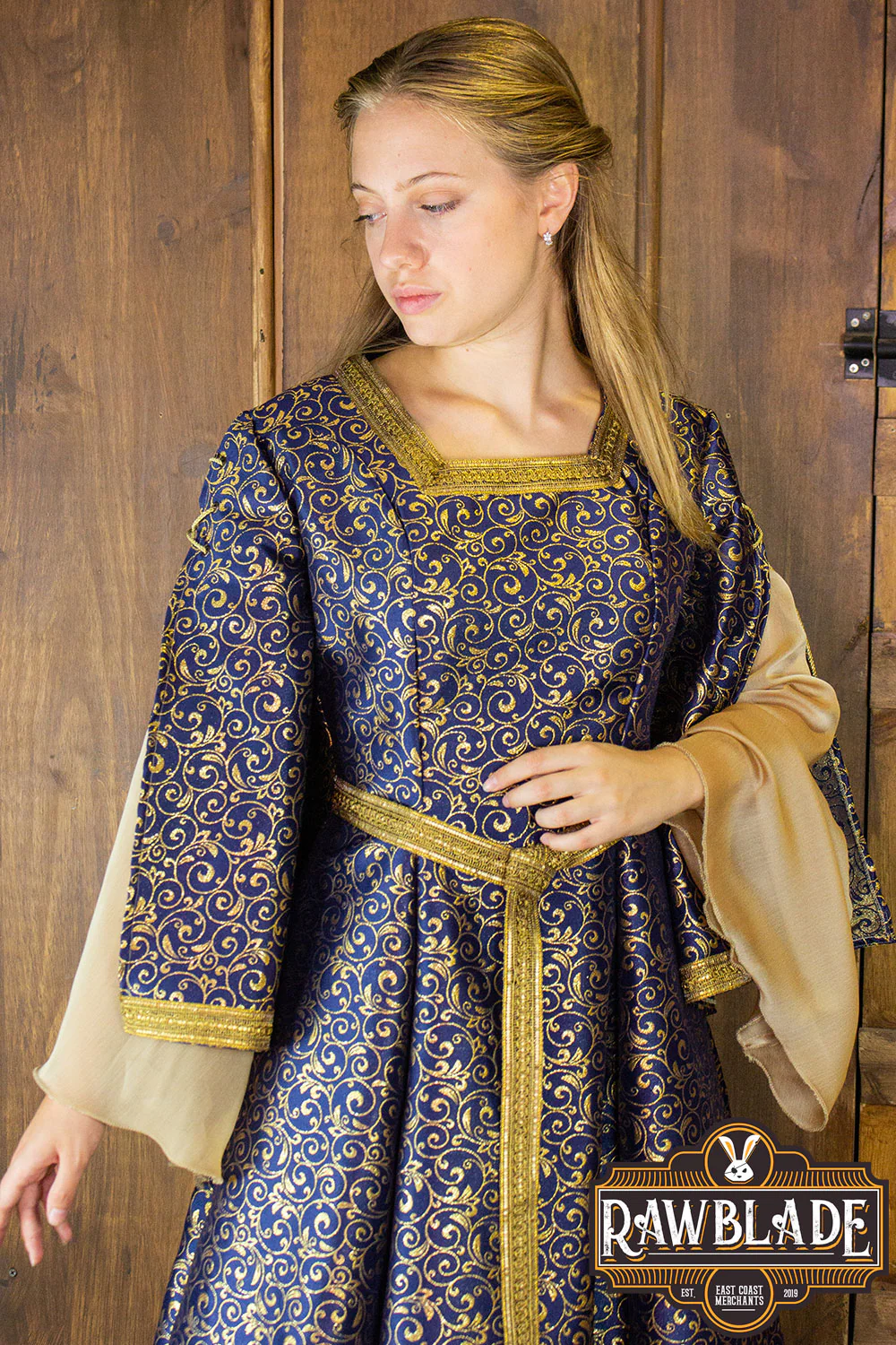 Aquitania Noble Dress - Image 16